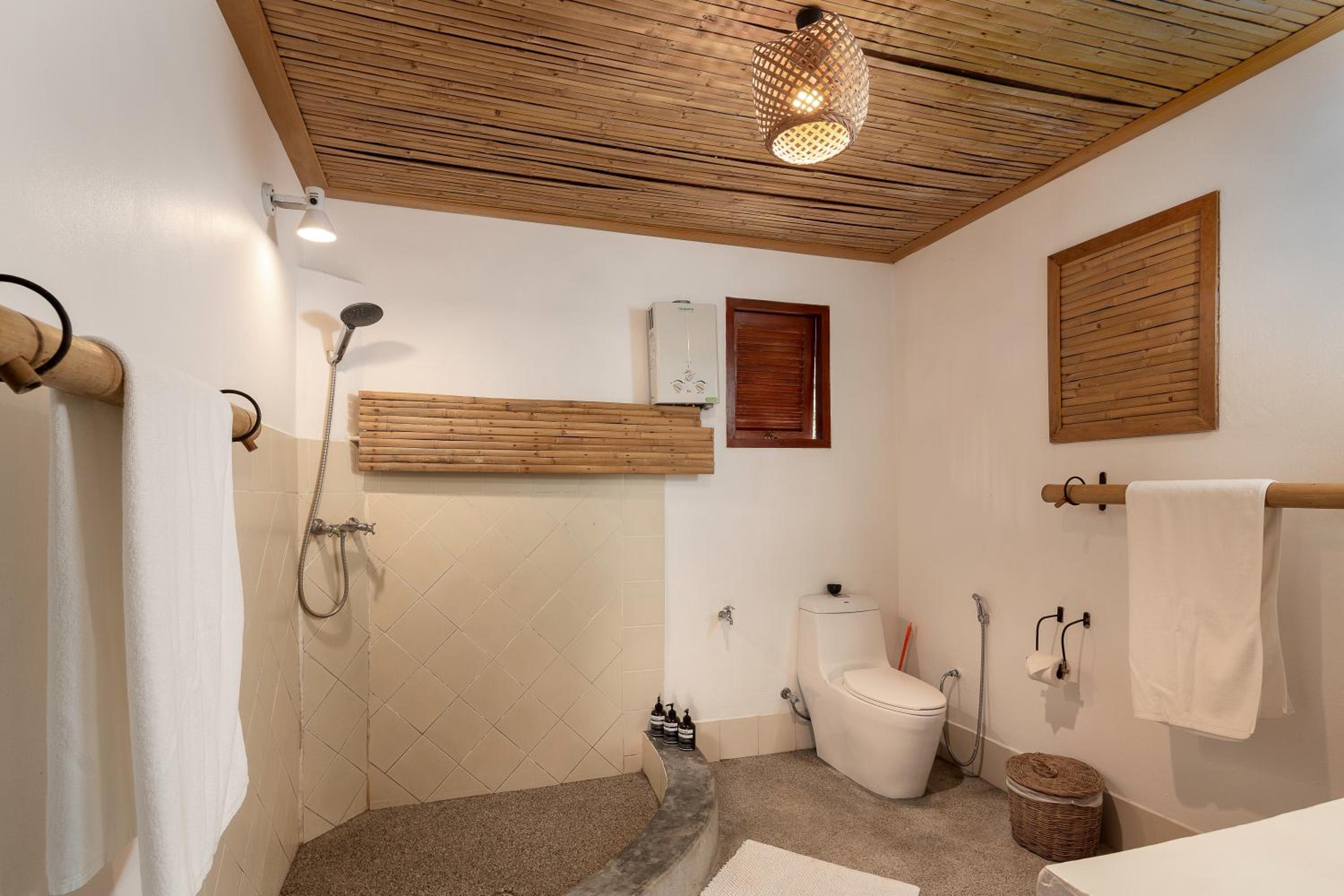 Villa photo 2