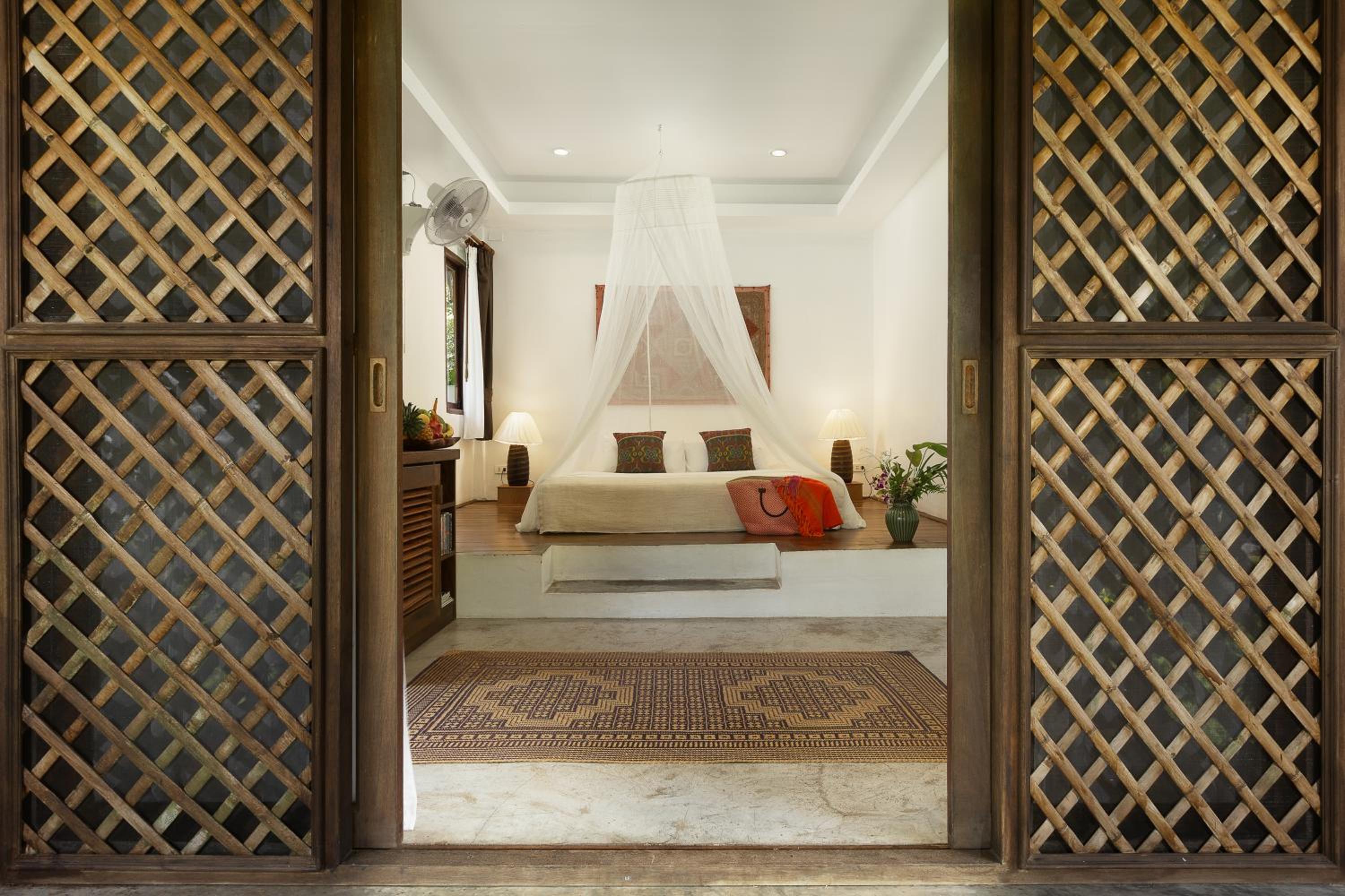Jungle Bungalow 