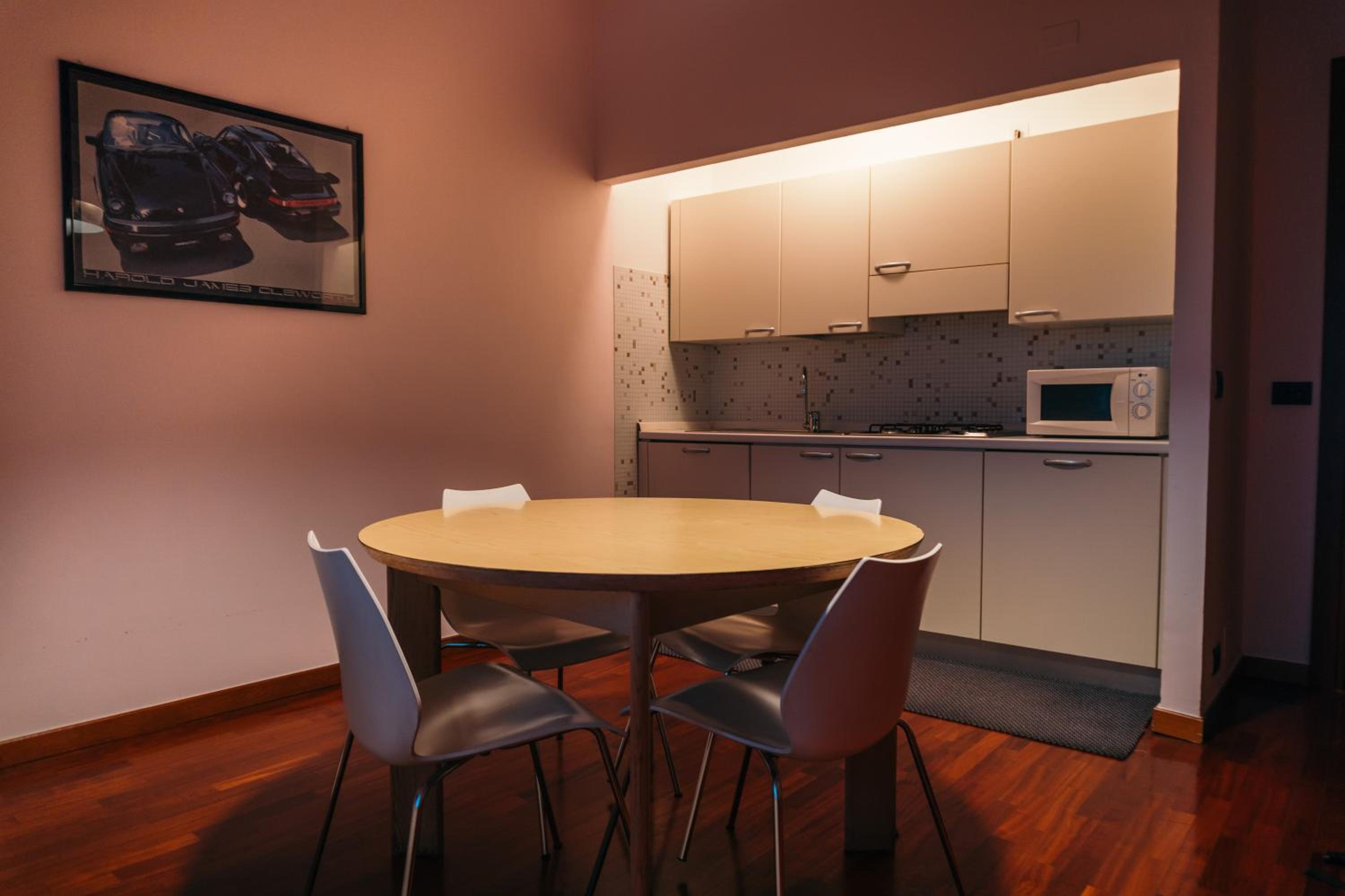Standard Suite - Photo 6