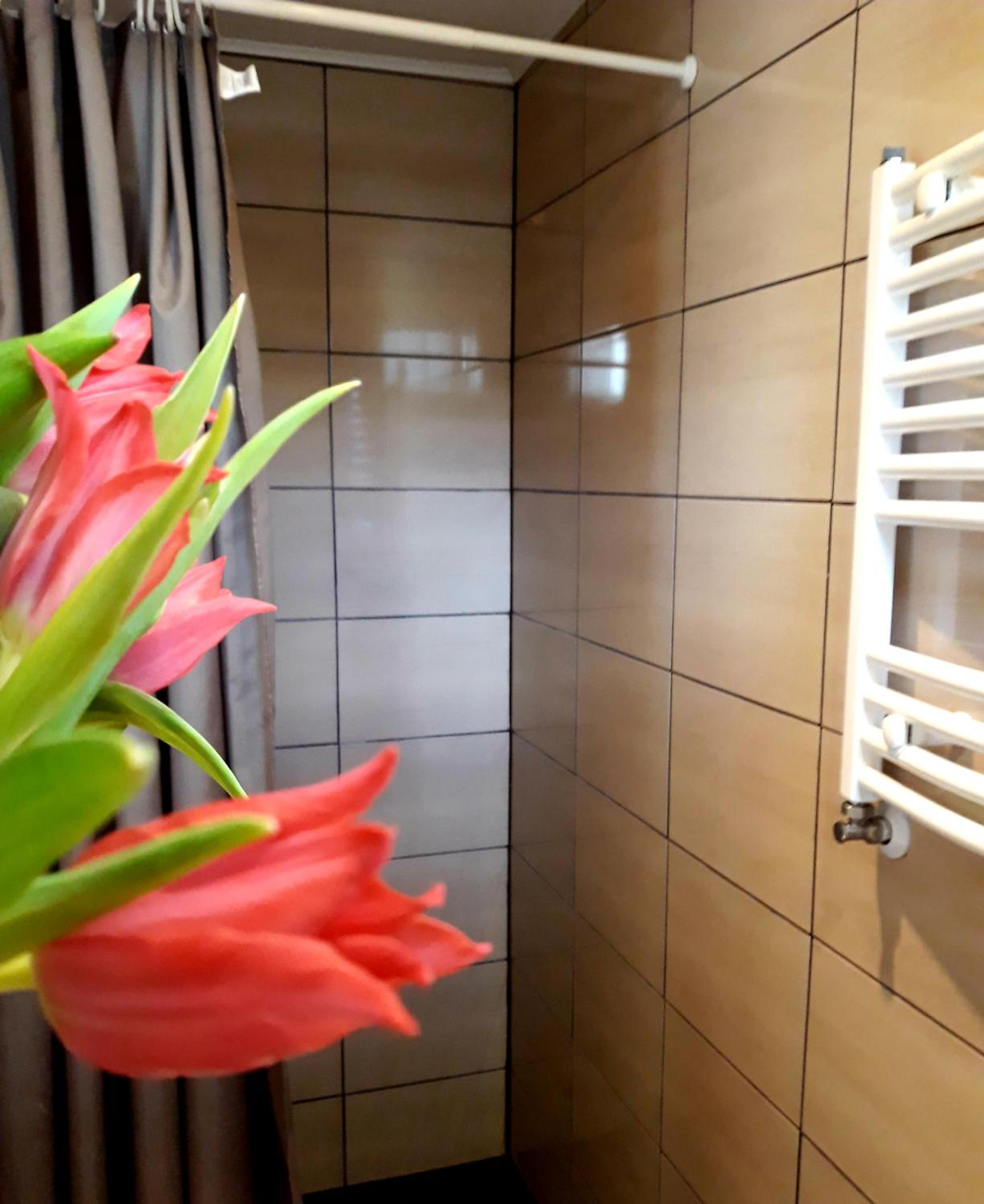 Triple Room with Bathroom - Photo 8