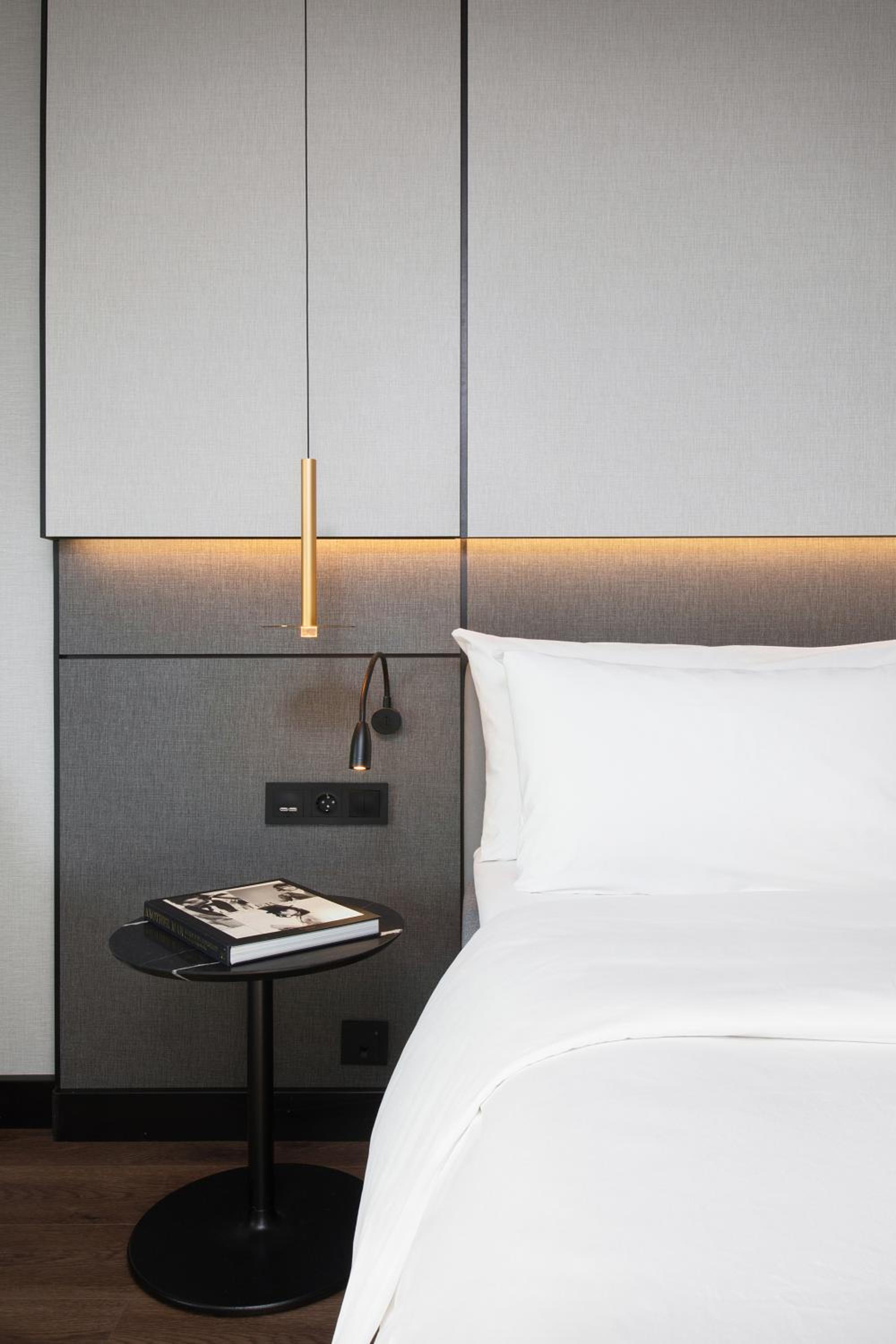 Premium Room with Fjord View - Photo 11