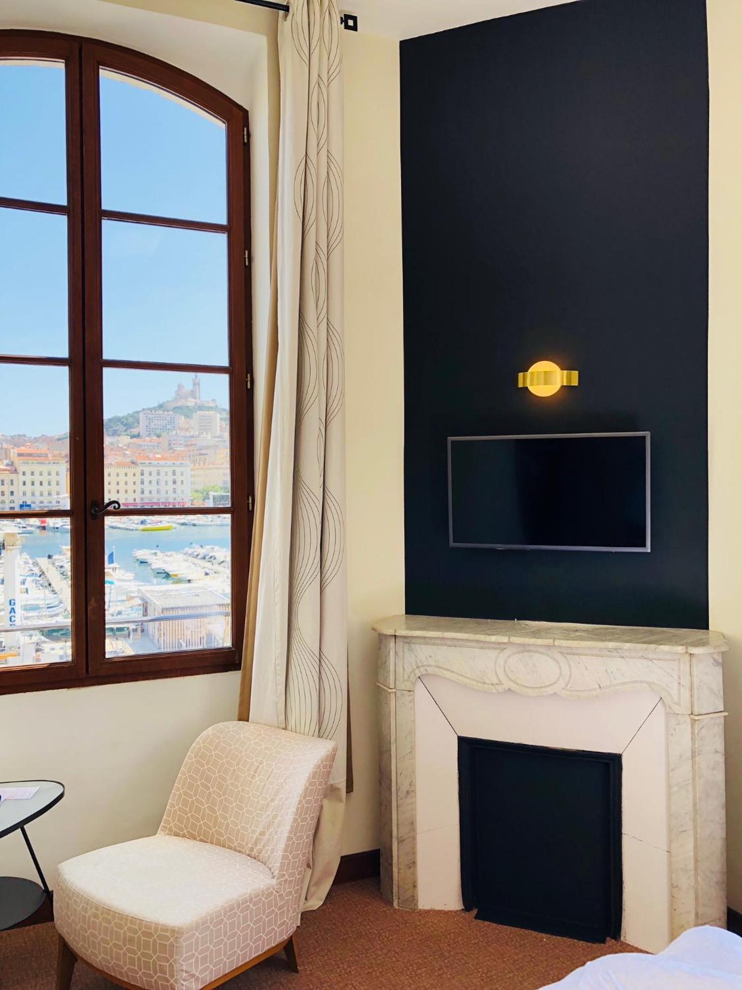 Superior Double Room with Old Port View photo 1