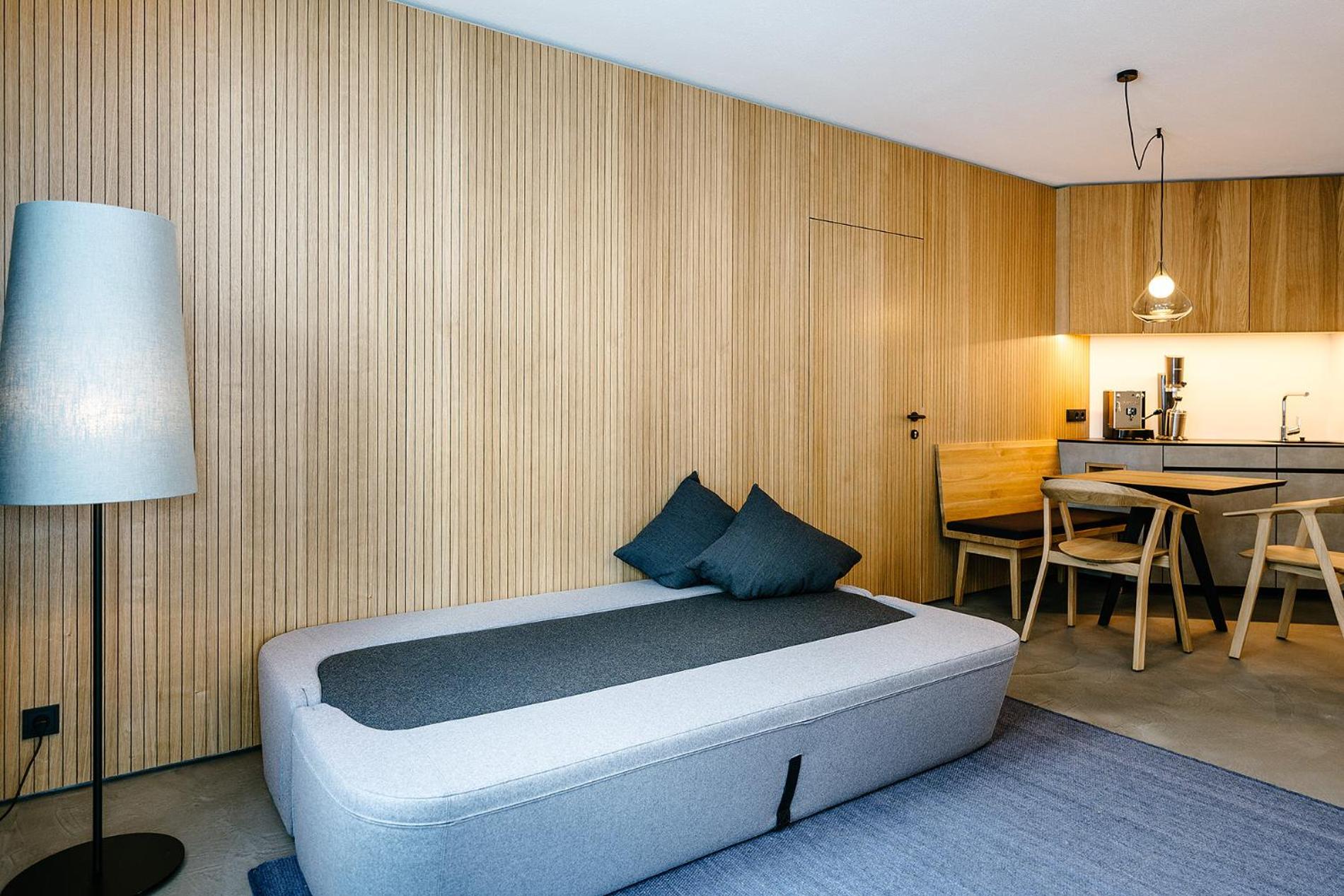 Deluxe Suite - Photo 20