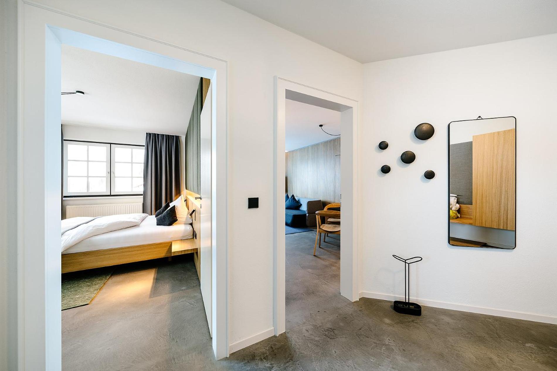 Deluxe Suite - Photo 8