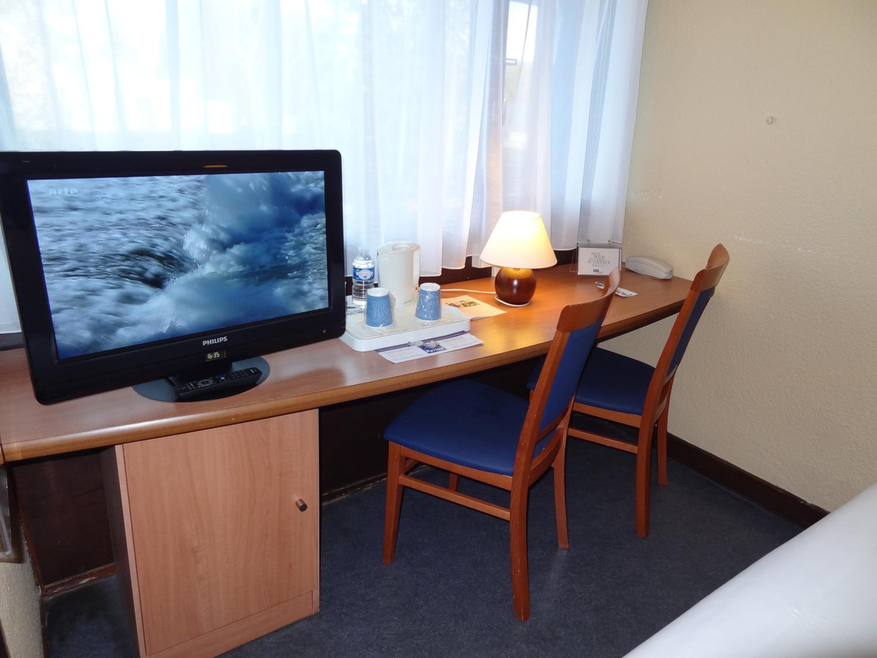 Double Room with One Double Bed - Photo 6