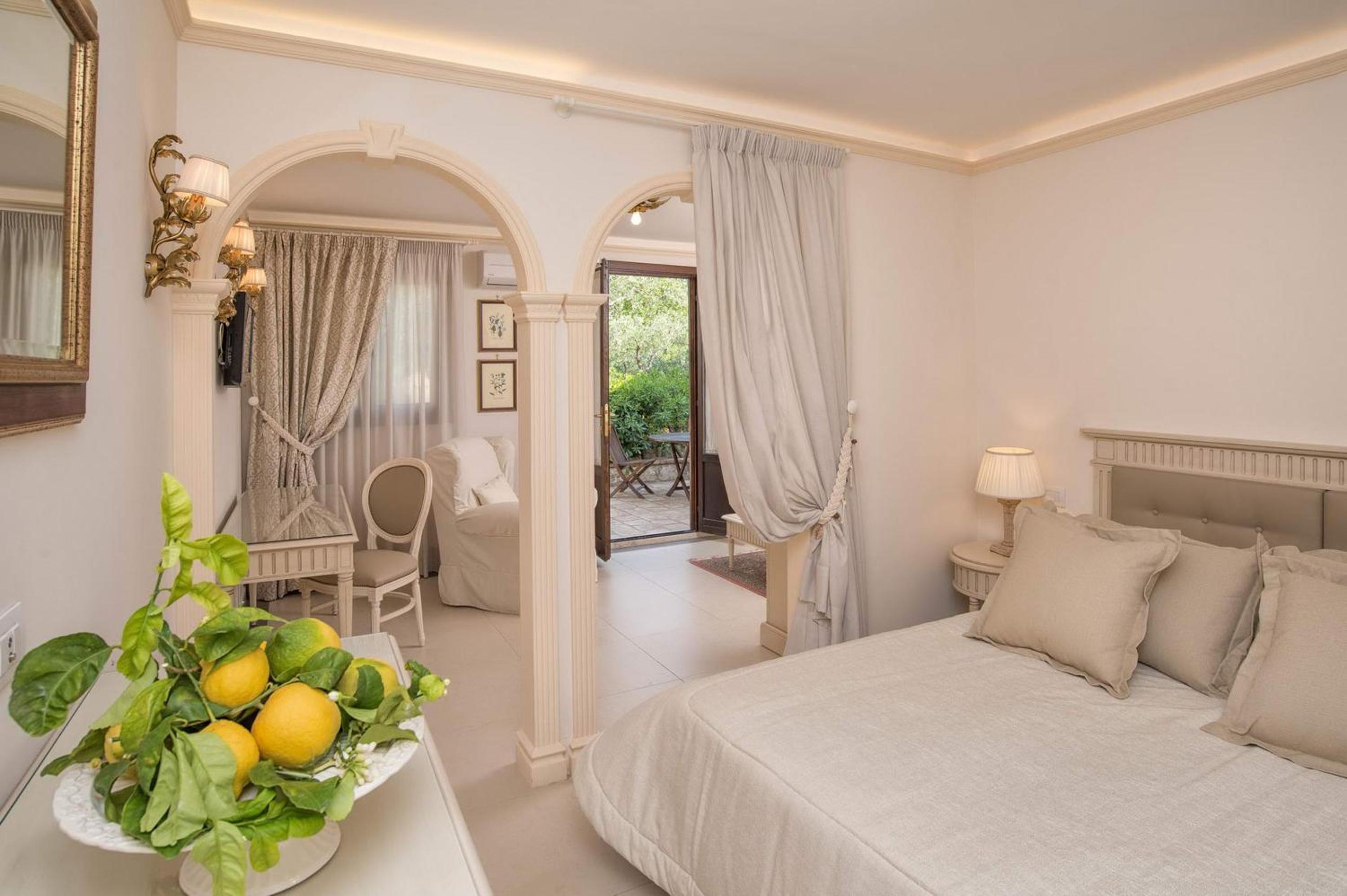 Junior Suite with Garden View - Photo 1