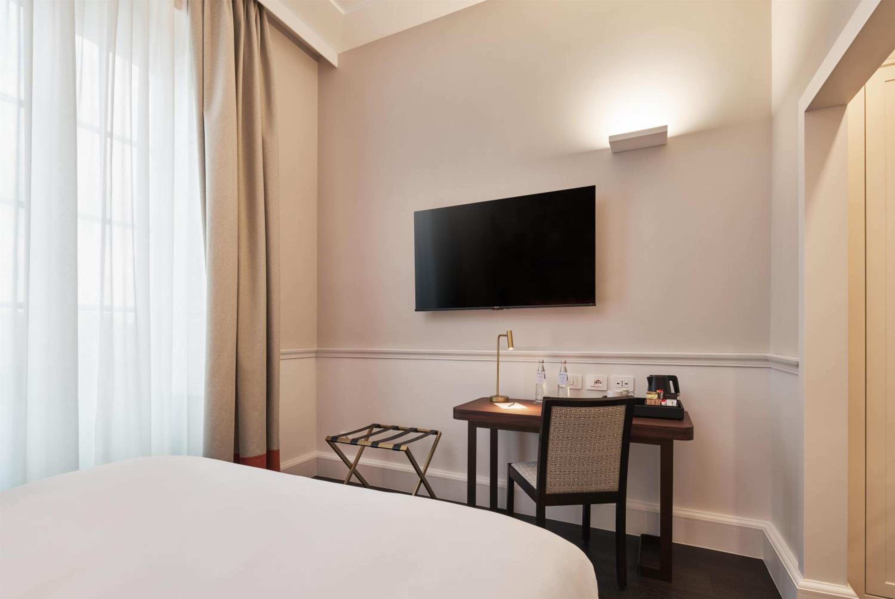 Superior Queen Room