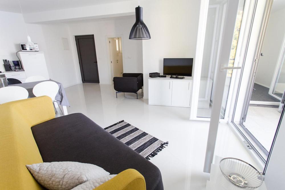 Apartment With Sea View photo 1