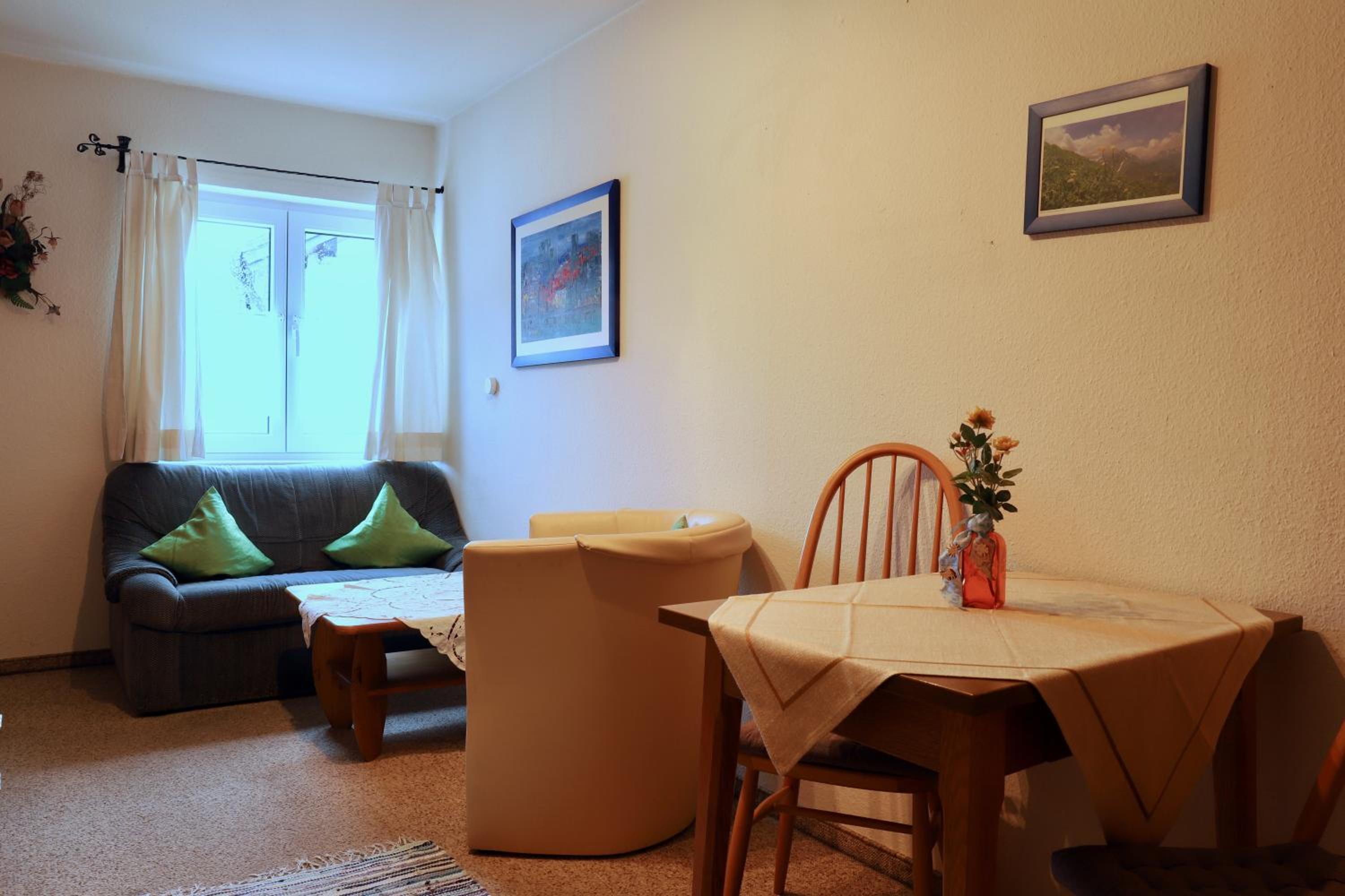 Apartment photo 3