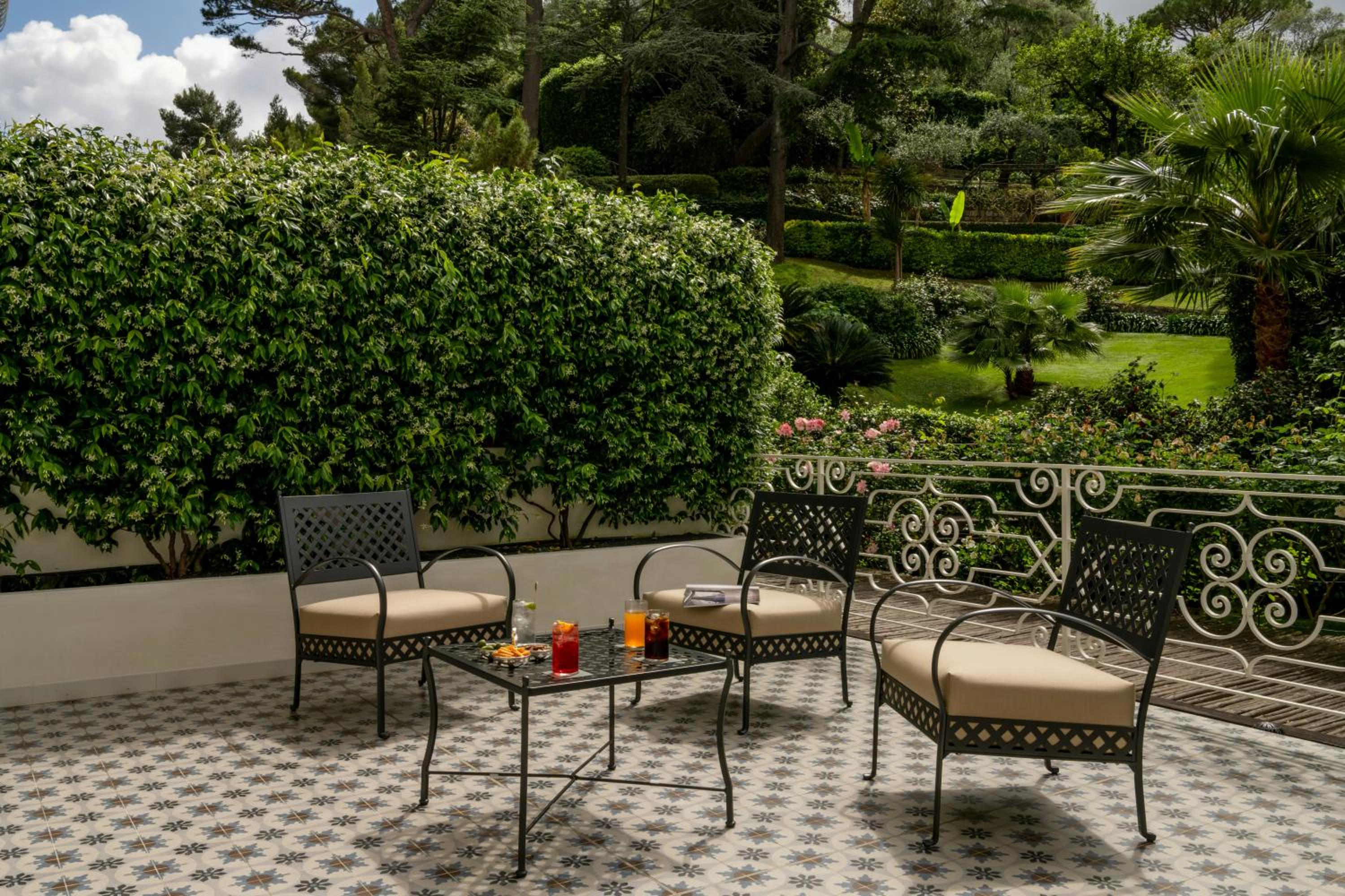 Superior Double or Twin Room with Terrace