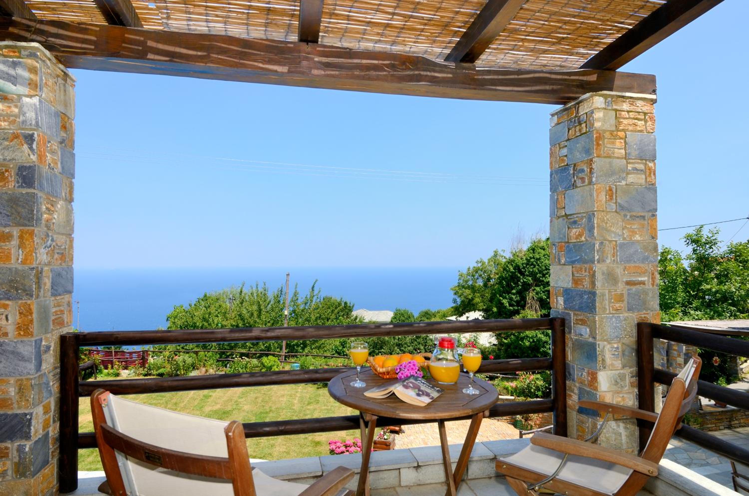 Deluxe Double or Twin Room with Balcony photo 3