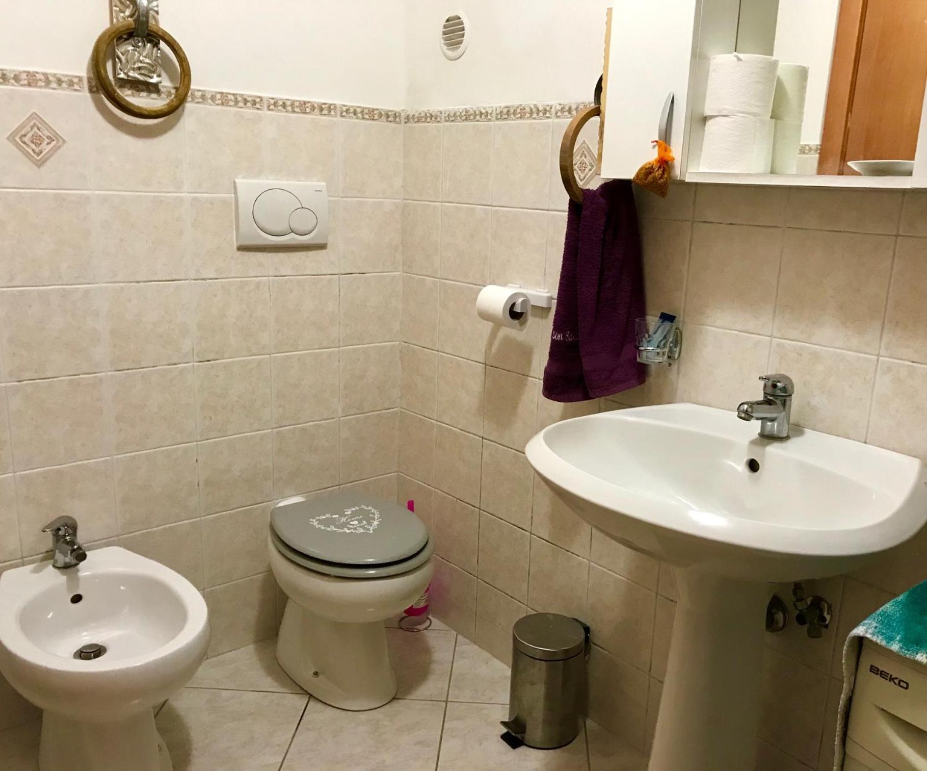 Two-Bedroom Apartment - Photo 19