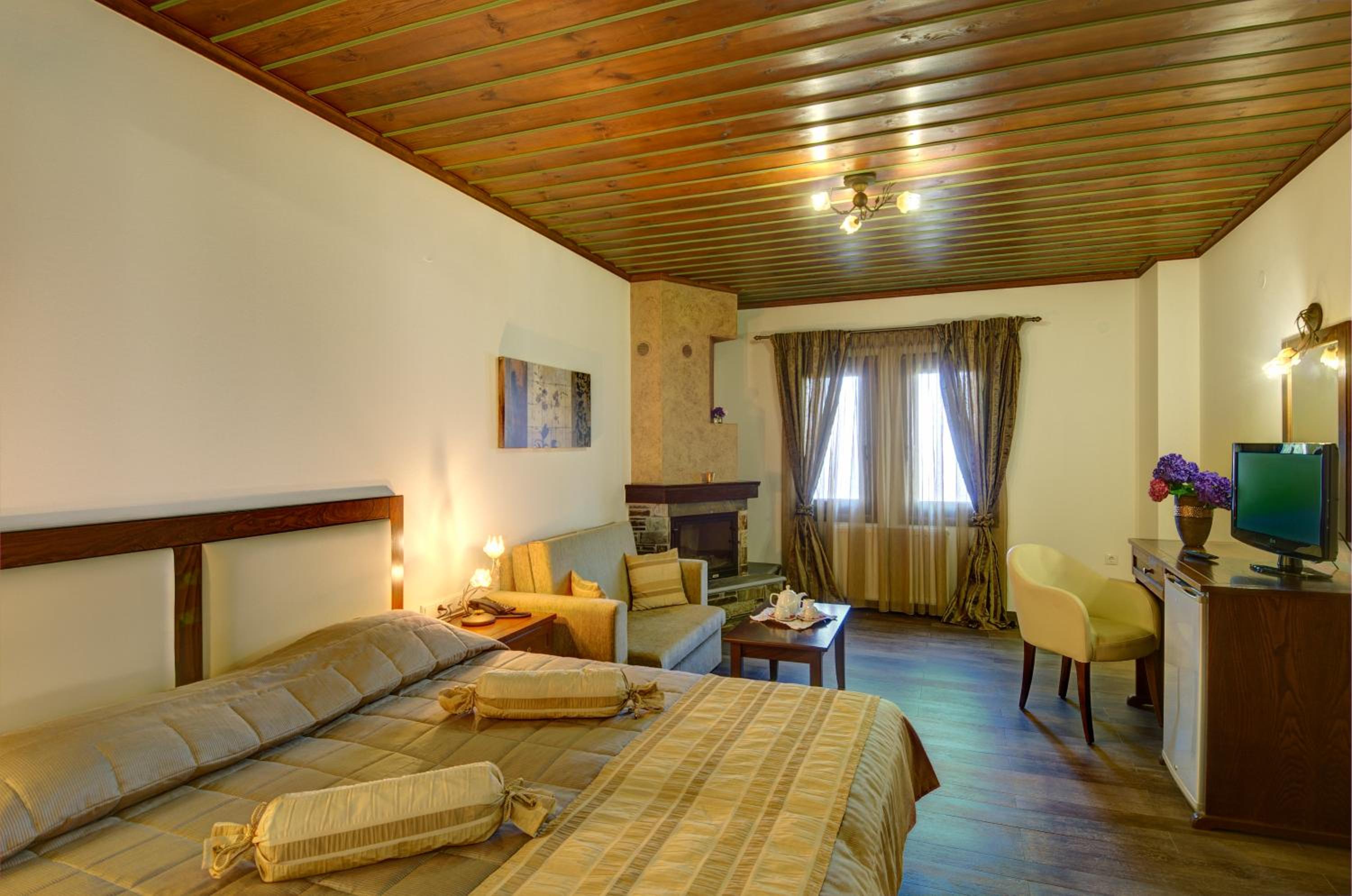 Family Apartment with Panoramic View photo 2