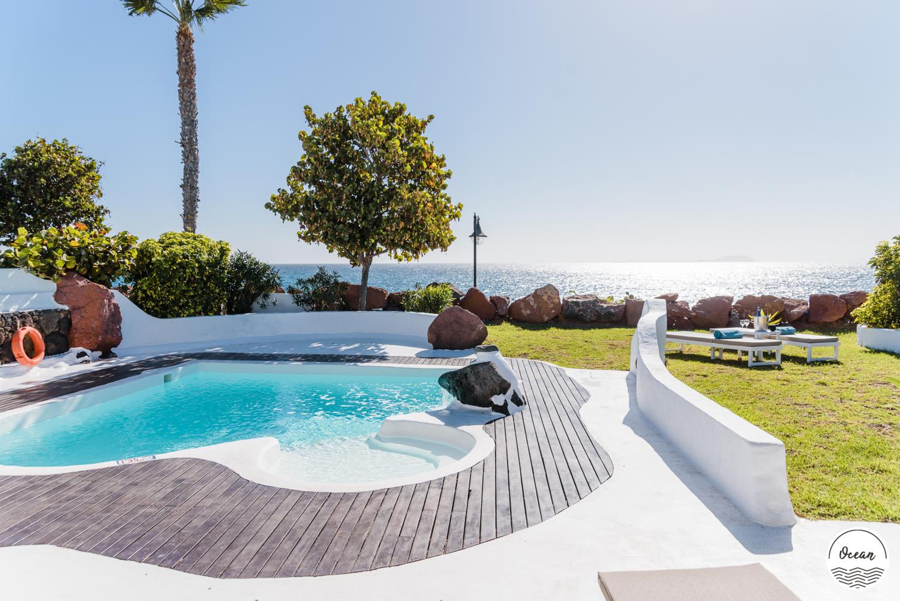 Four-Bedroom Villa Sea View with Private Pool