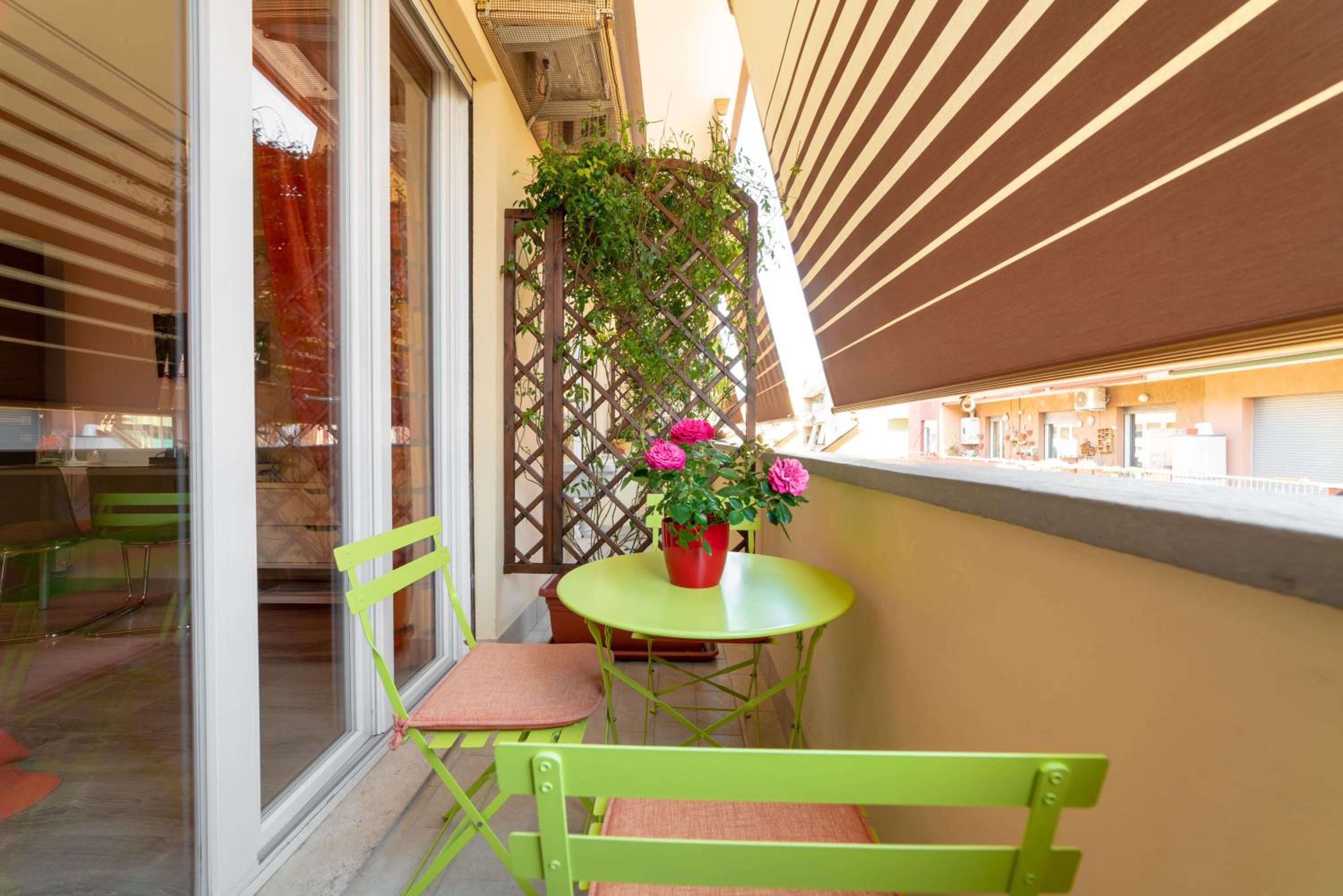 Double Room with Private External Bathroom with Balcony photo 3