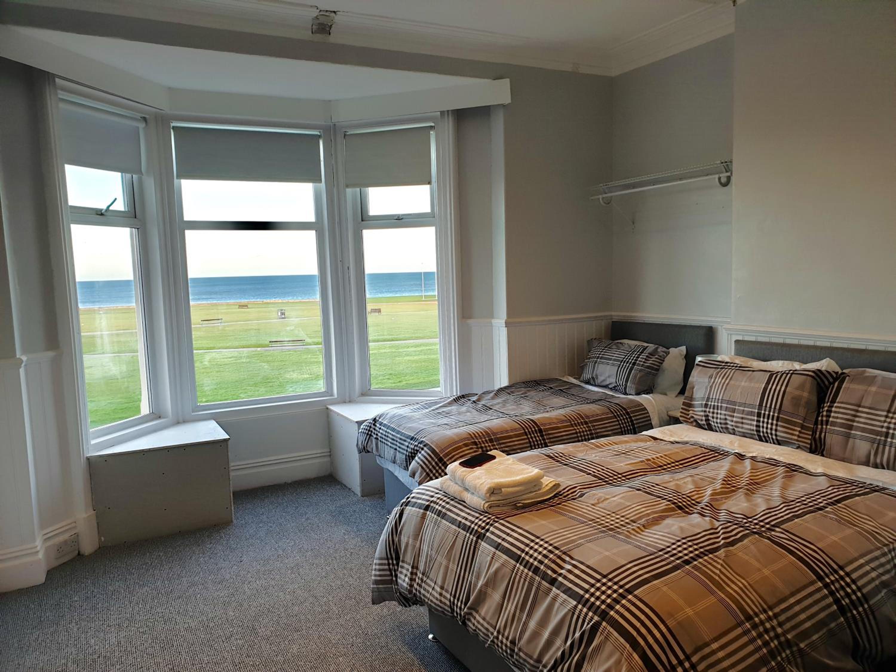 Superior Triple Room with Sea View - Photo 1
