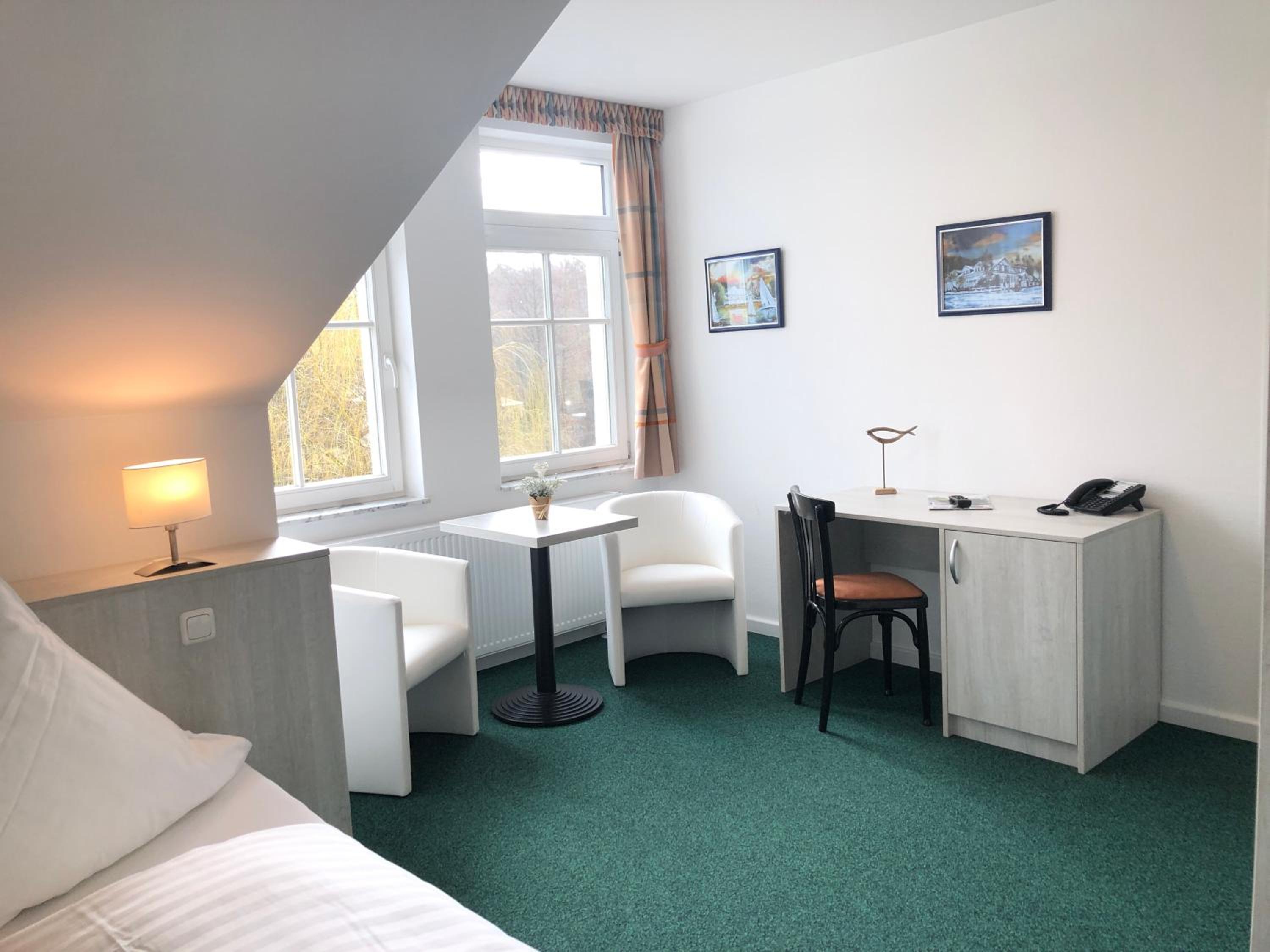 Double Room photo 2
