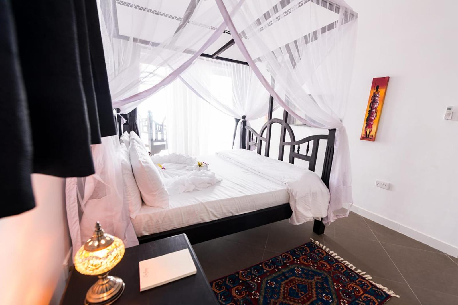 King Suite with Ocean View photo 2