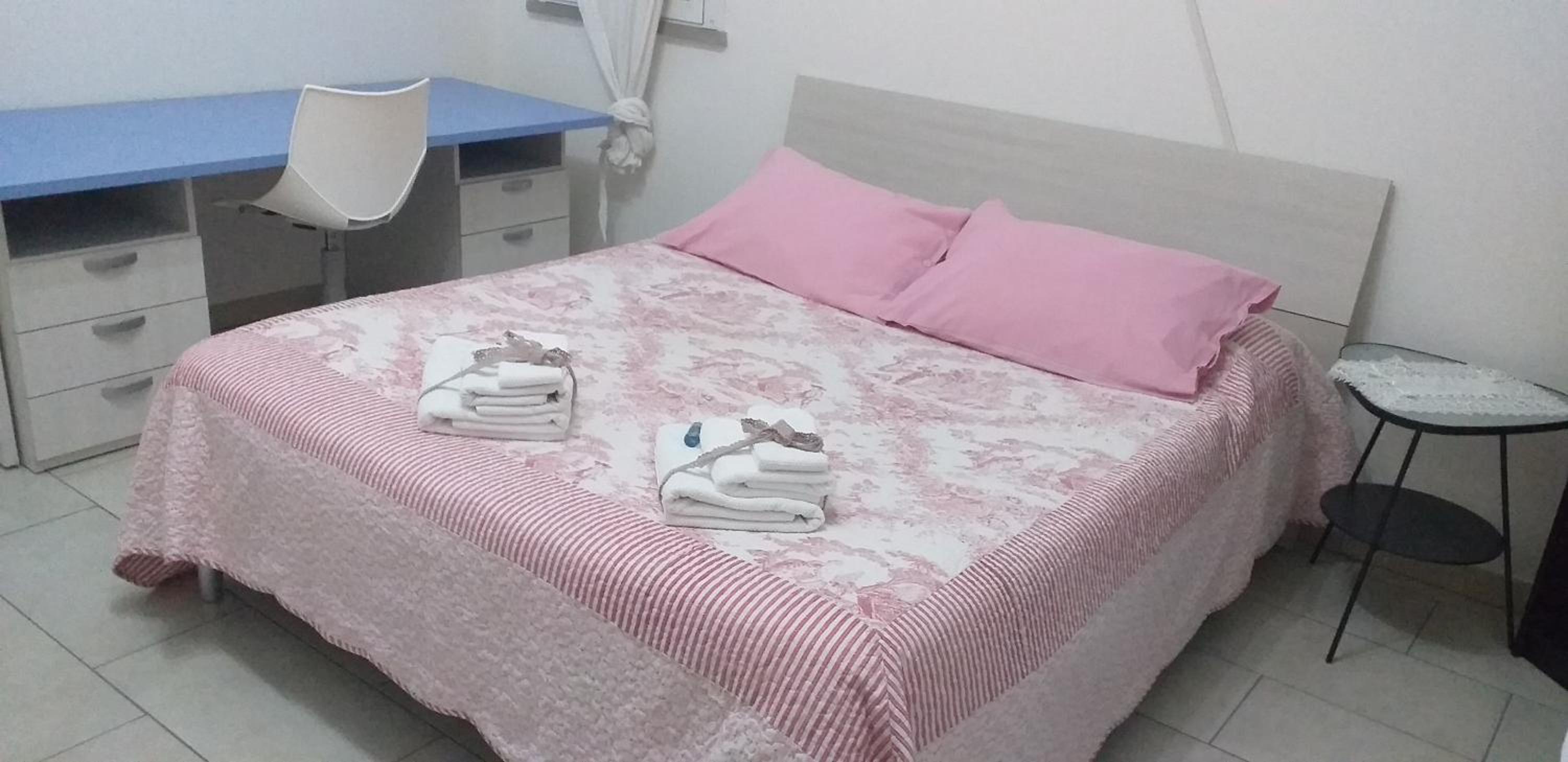 Deluxe Double Room with Private Bathroom