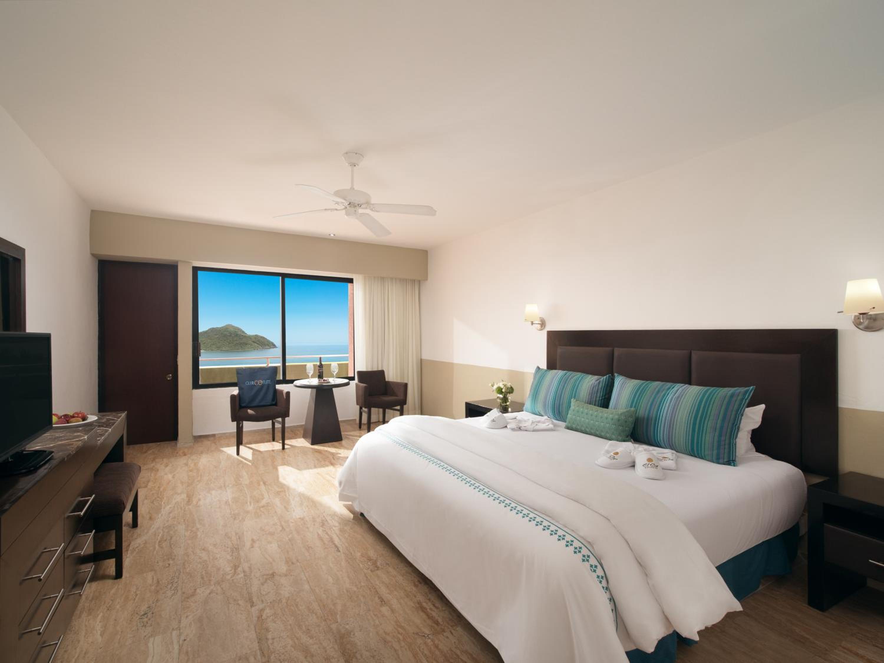Room with Ocean View - Photo 4