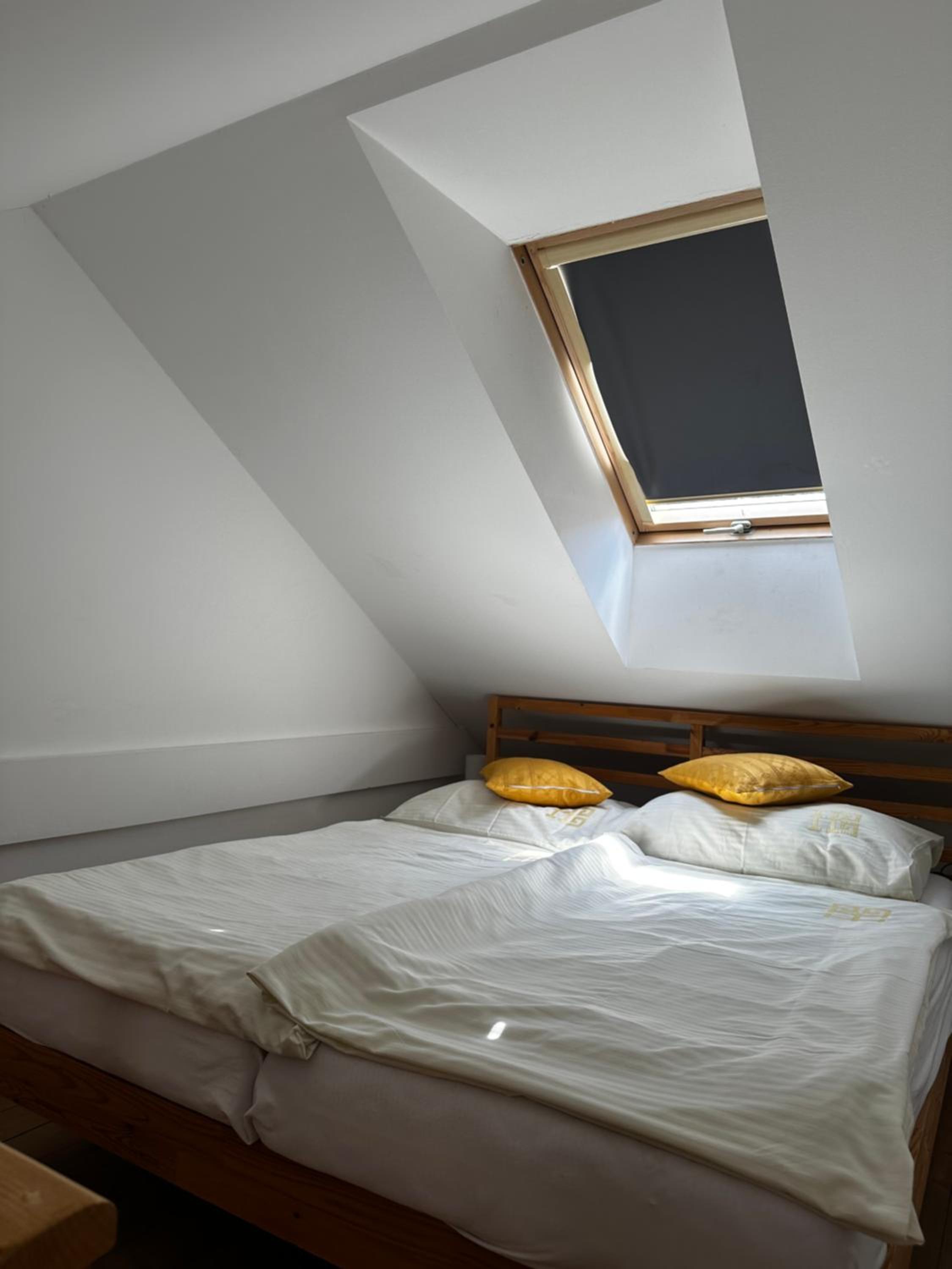 Studio - Split Level