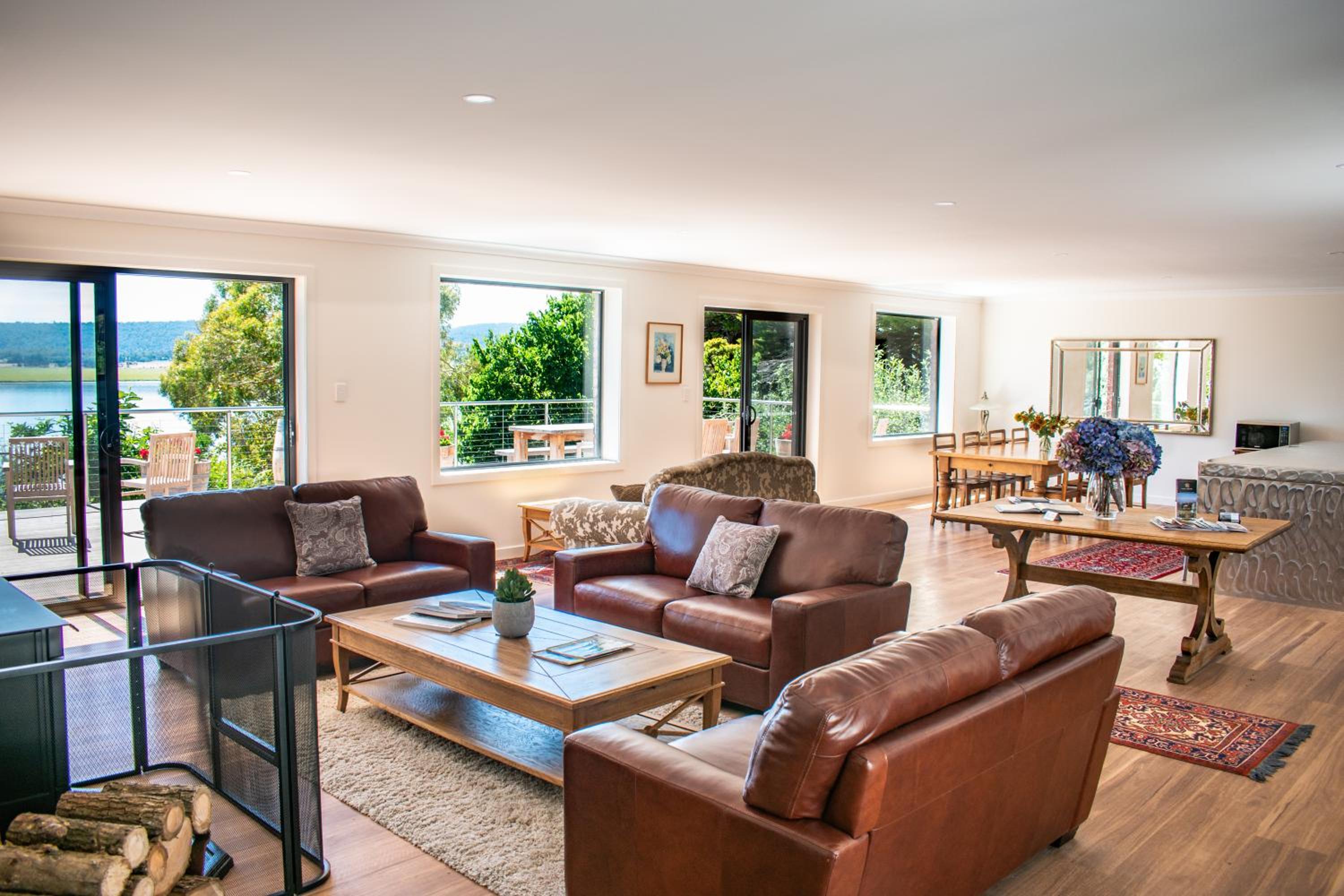 Four-Bedroom House photo 1