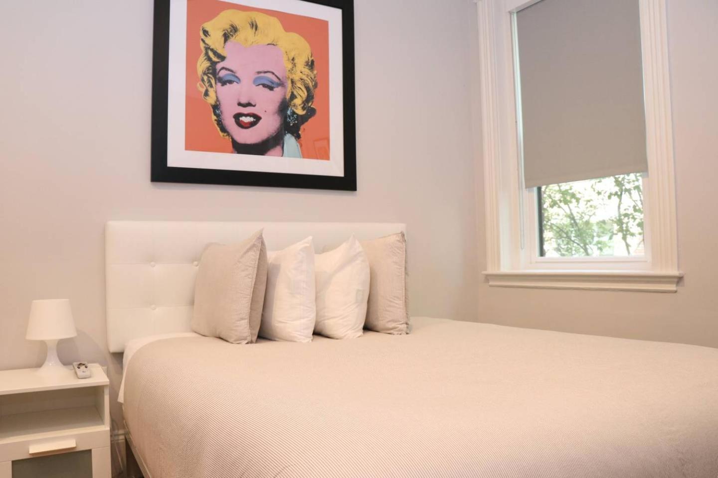 One-Bedroom Apartment - Photo 19