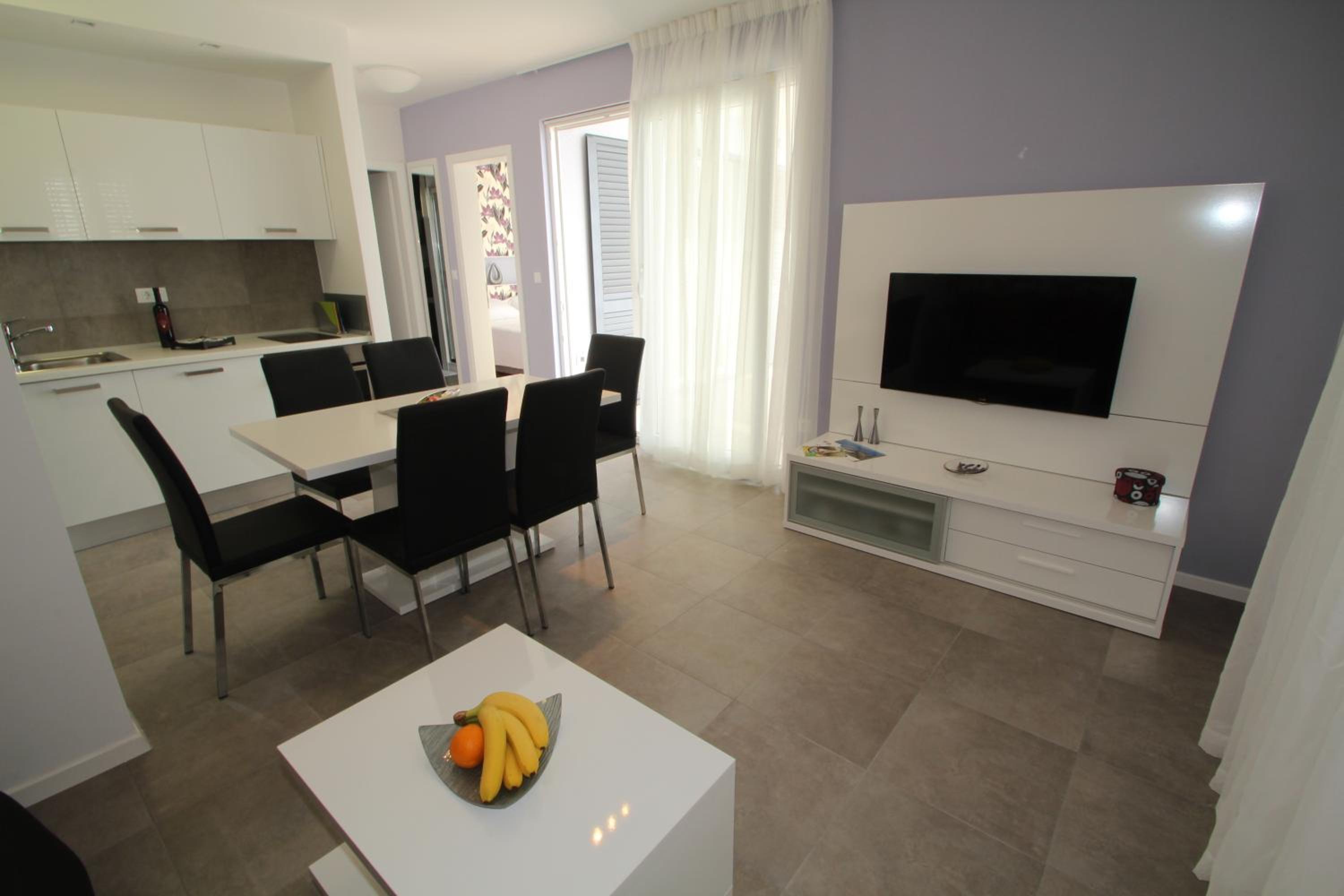 Penthouse Two-Bedroom Apartment with Sea View photo 1