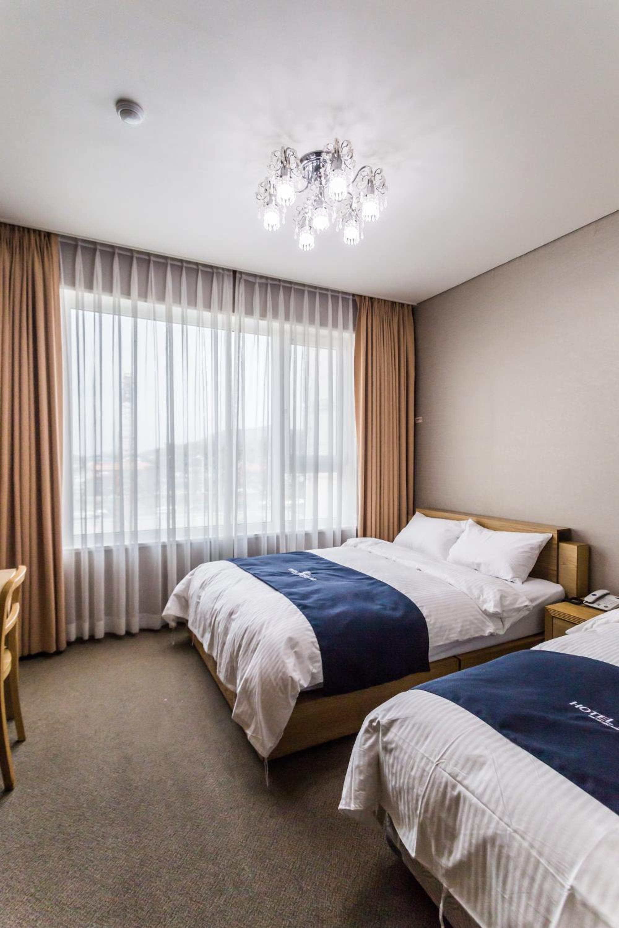Deluxe Twin Room photo 1