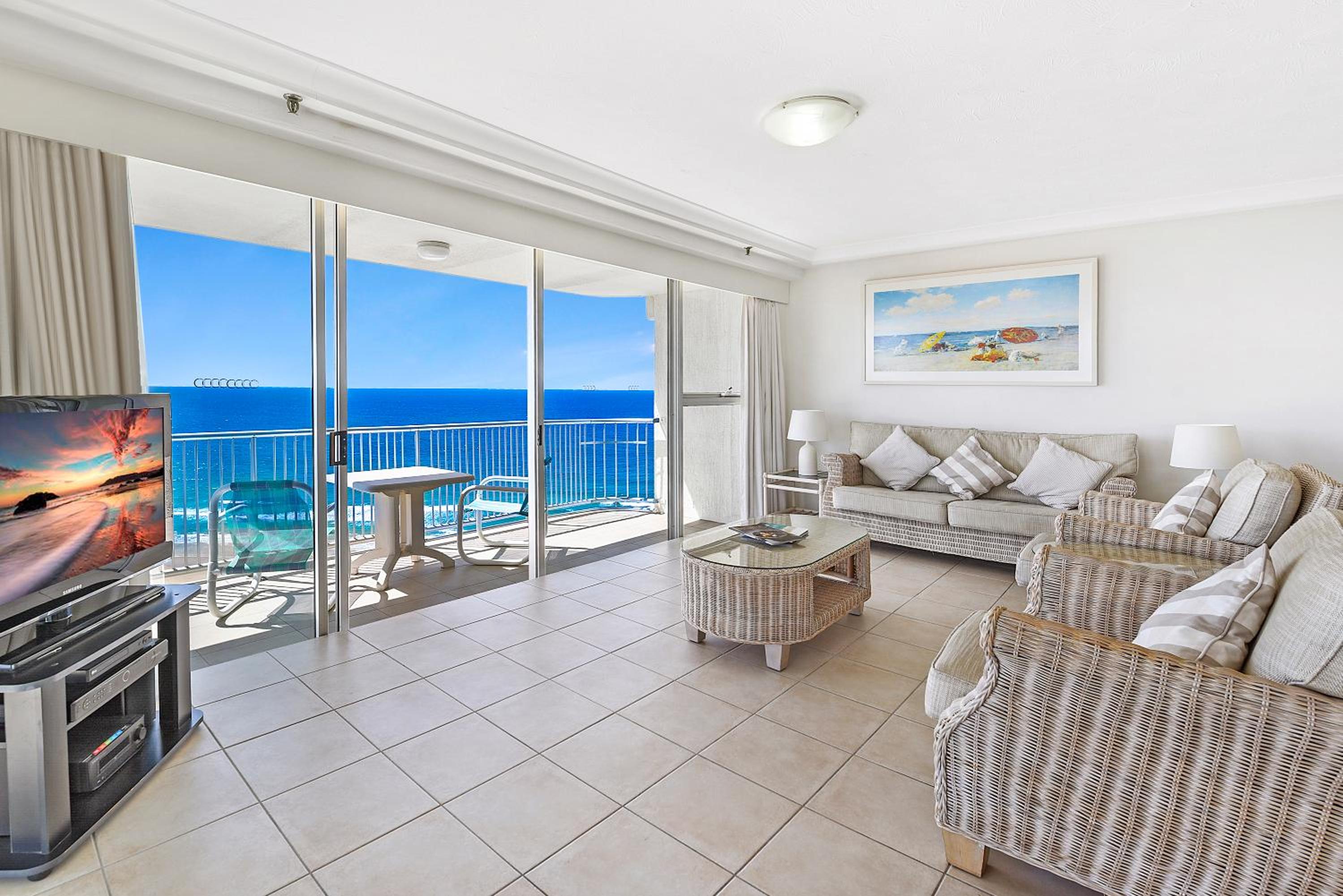 Superior One Bedroom Ocean View - Photo 3