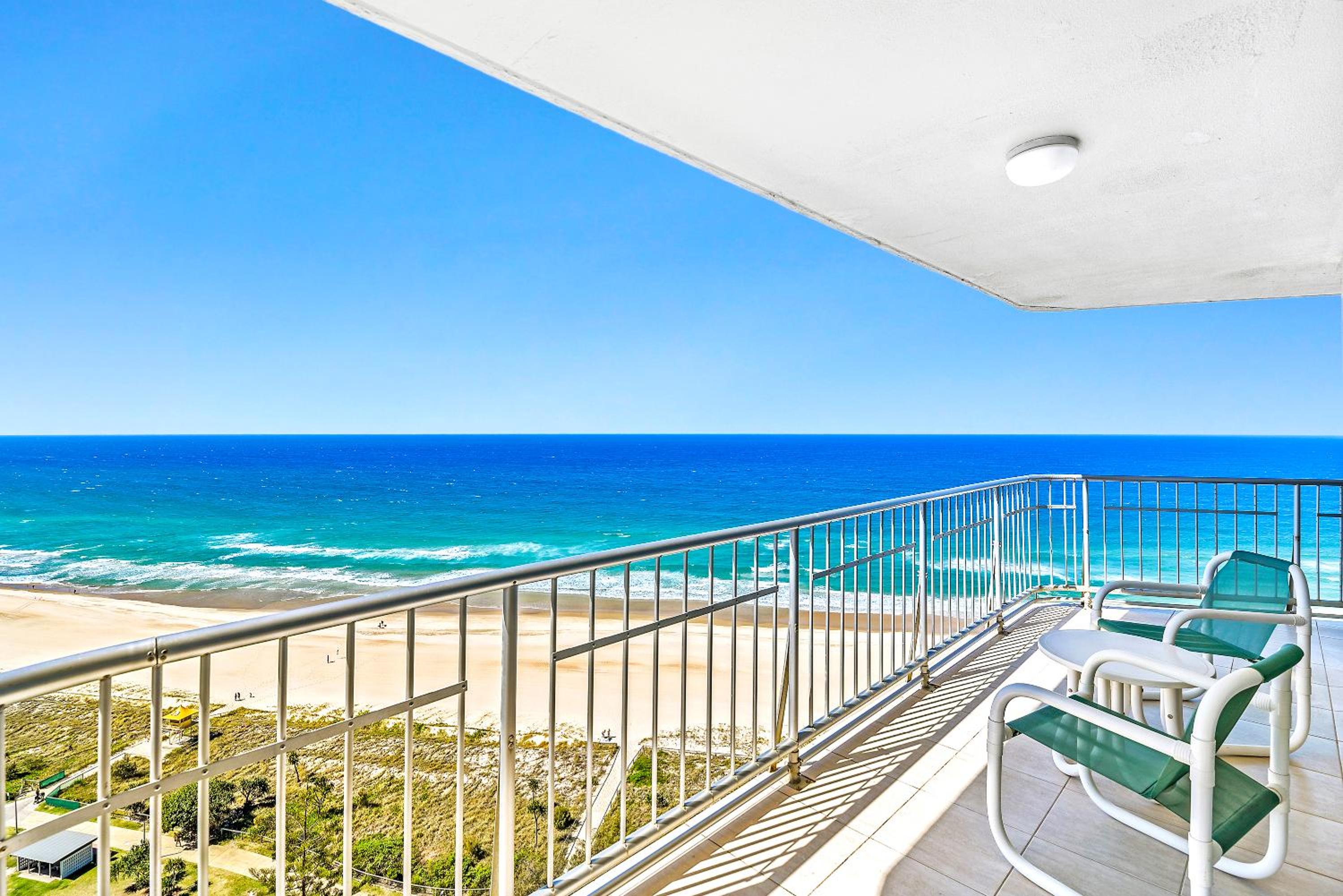 Classic One Bedroom Ocean View - Photo 4