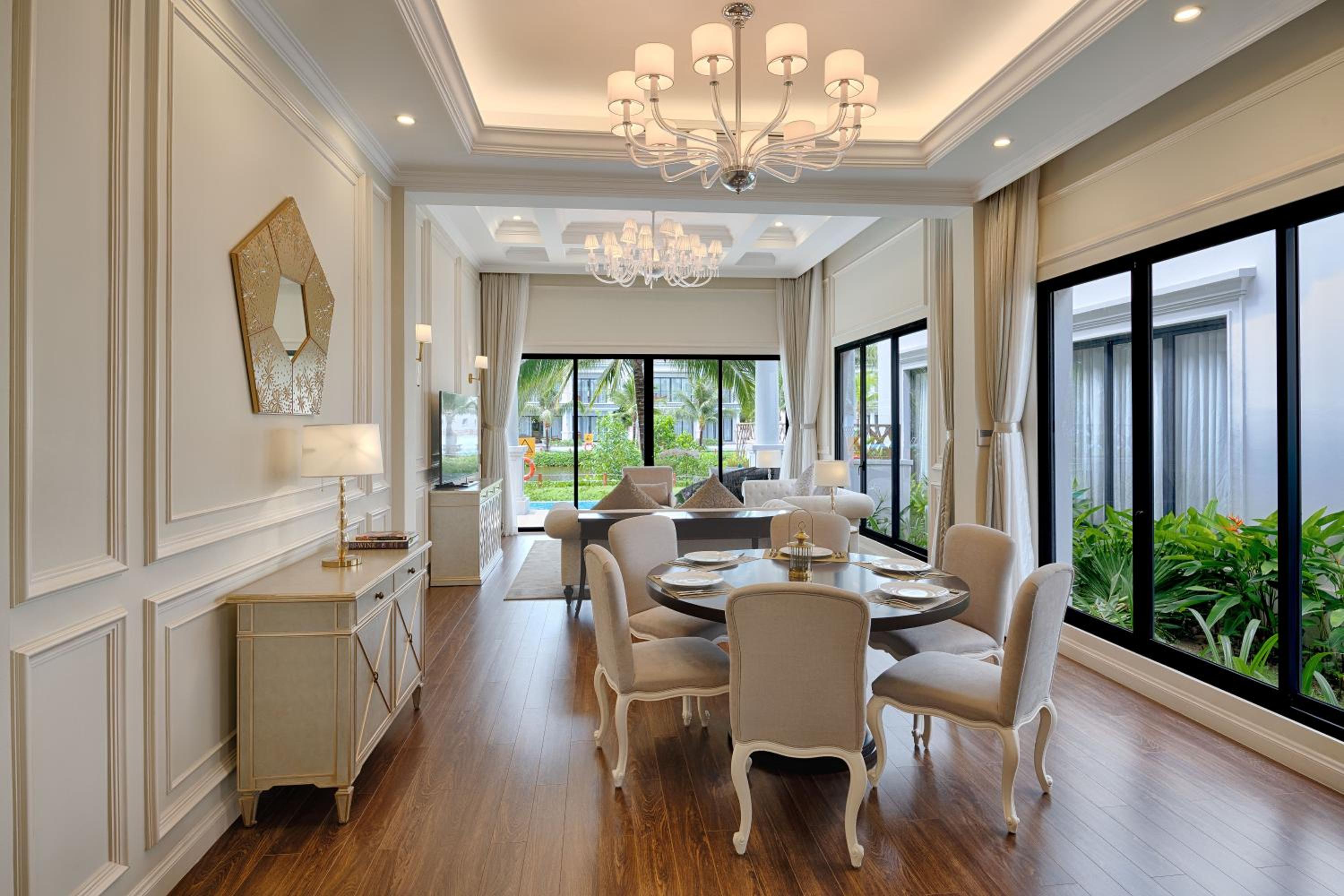 Villa 2 Bedrooms with VinWonders Ticket (1 time)
