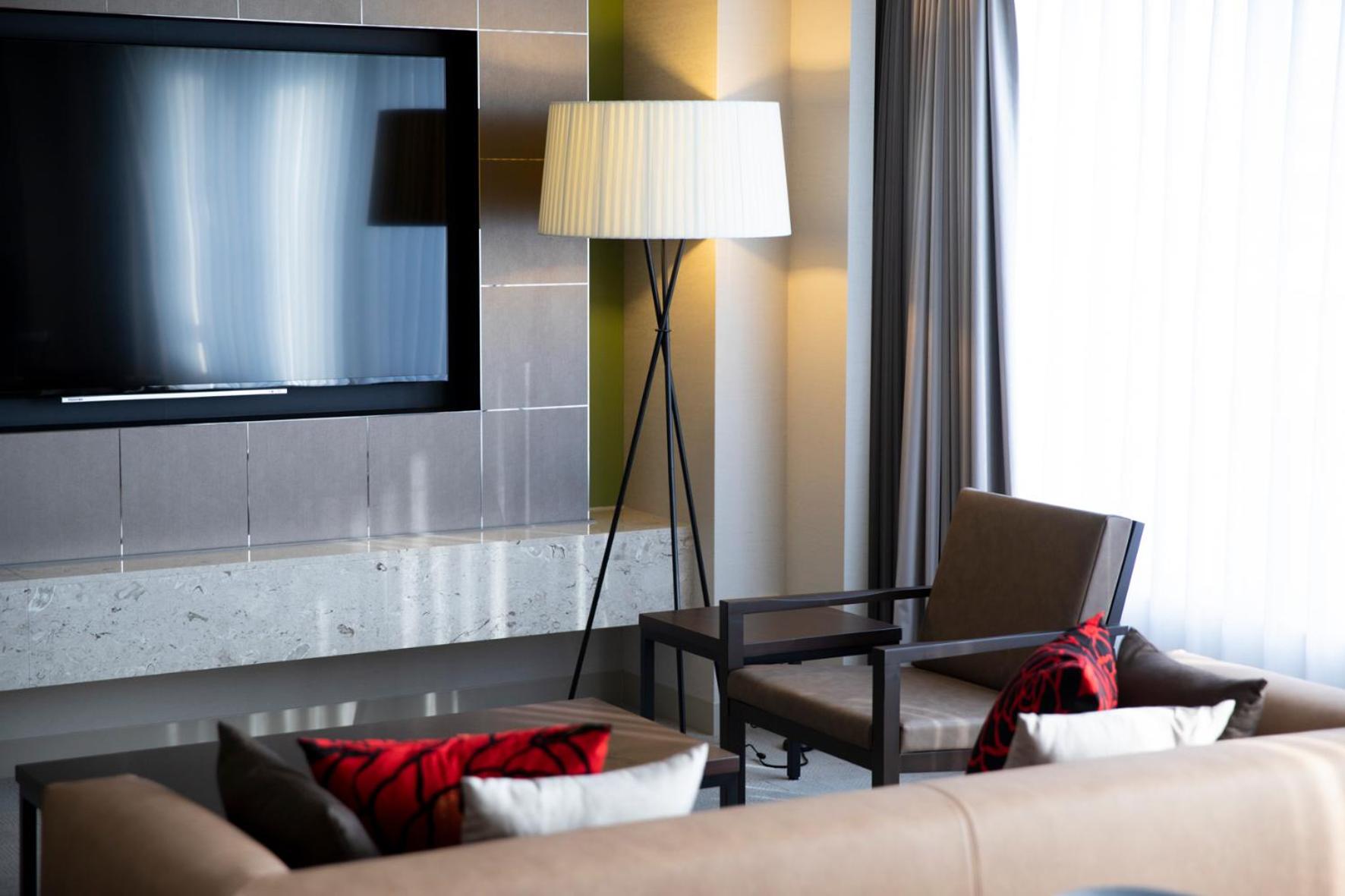 Suite - Photo 4