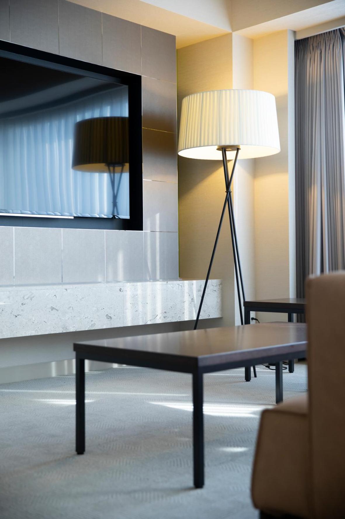 Suite - Photo 3