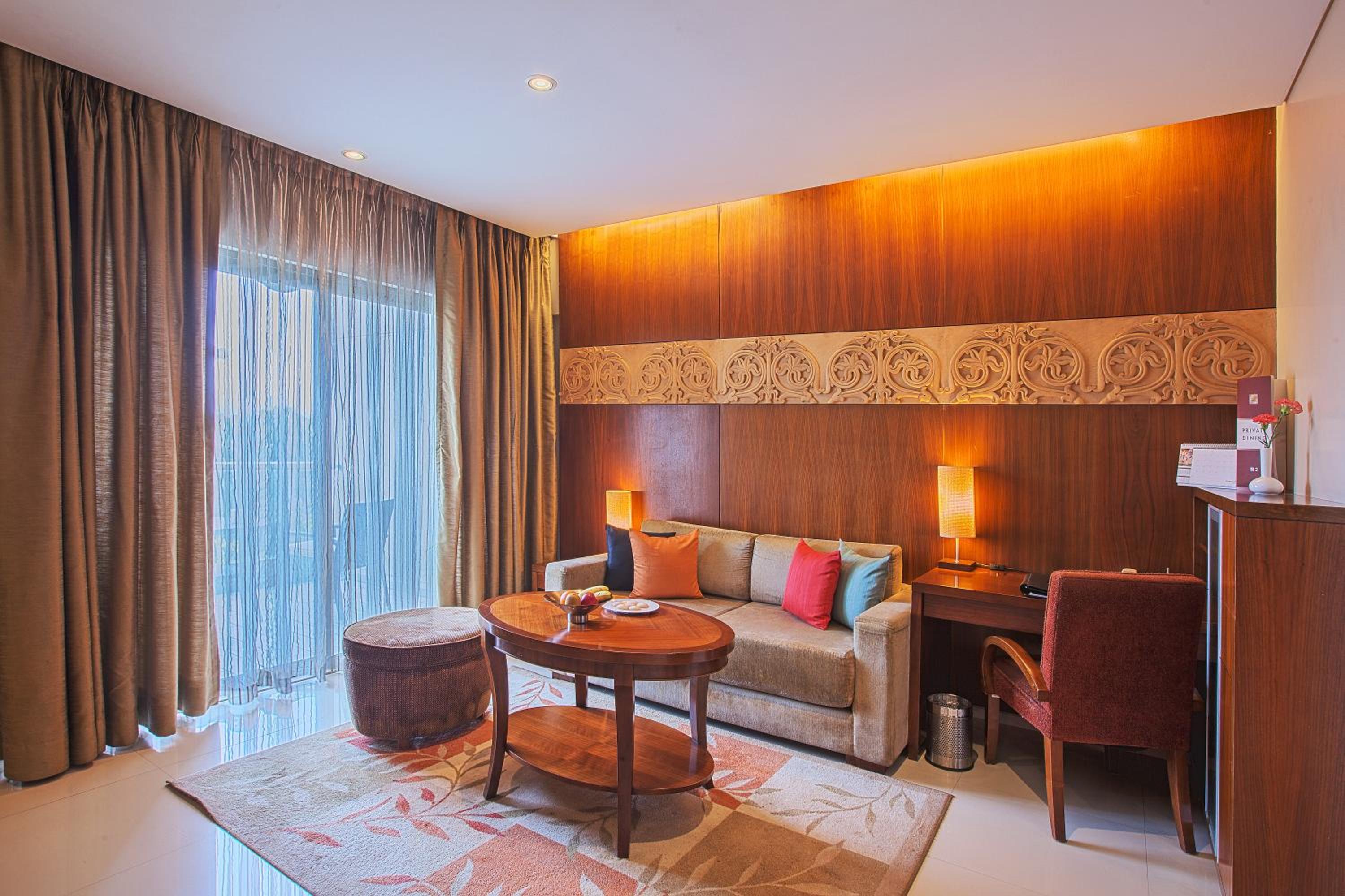 One Bedroom Executive Suite with Balcony - Photo 6