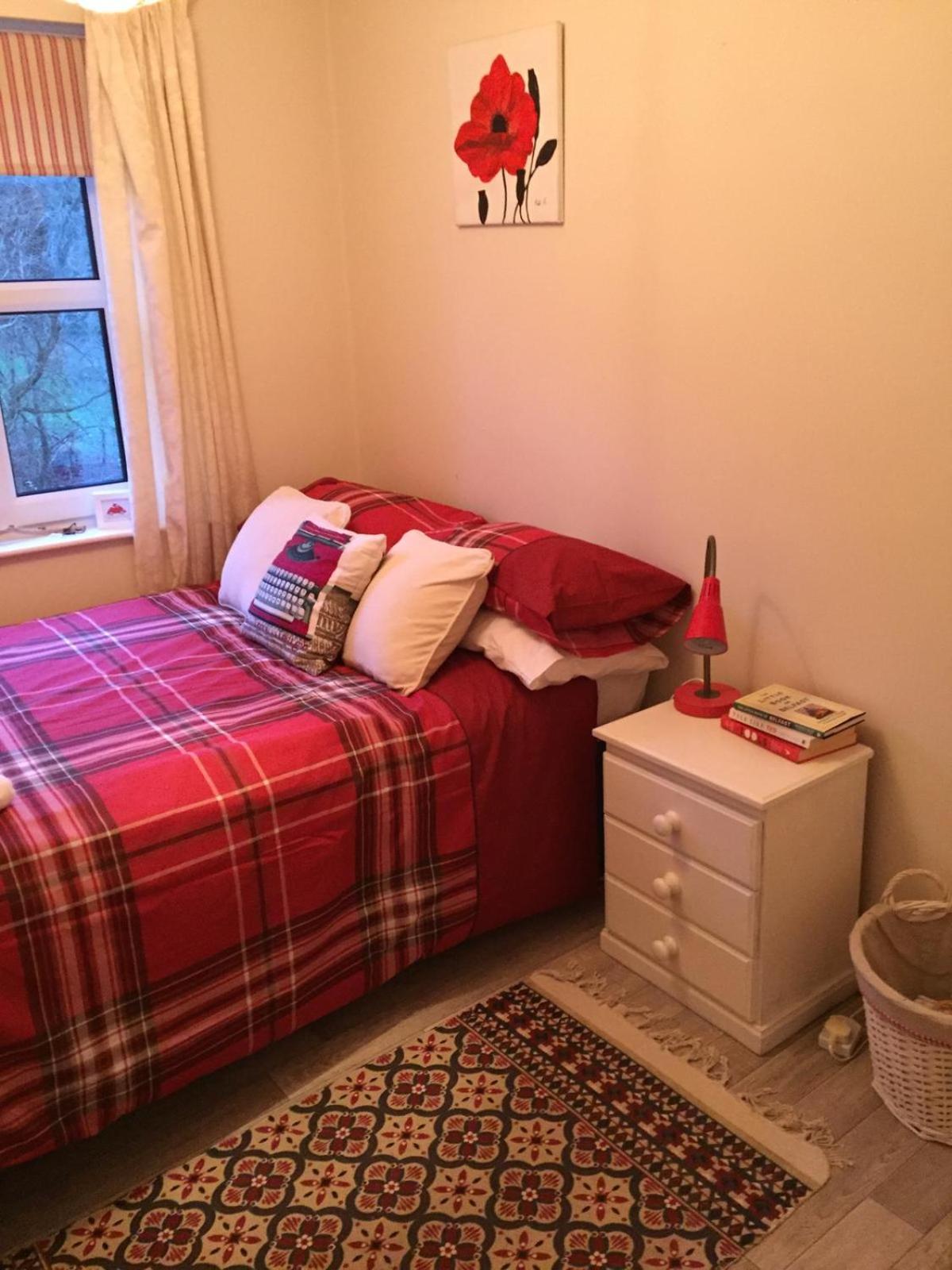 Two-Bedroom House - Photo 16