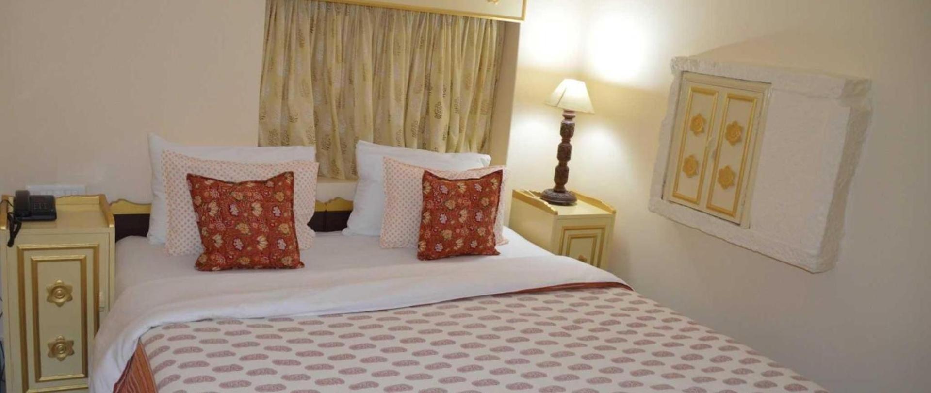 Deluxe Double Room photo 3