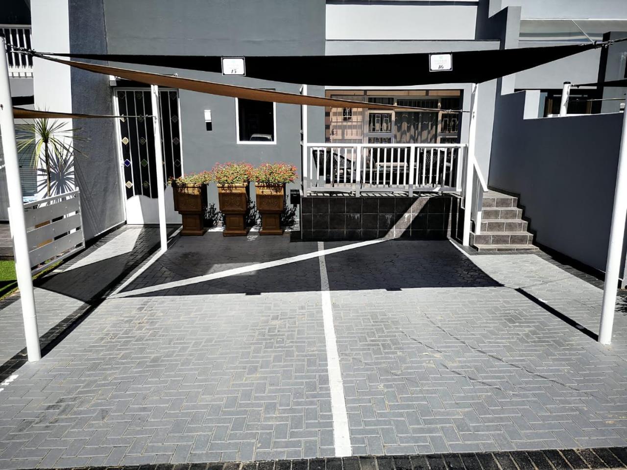 Apartment photo 3