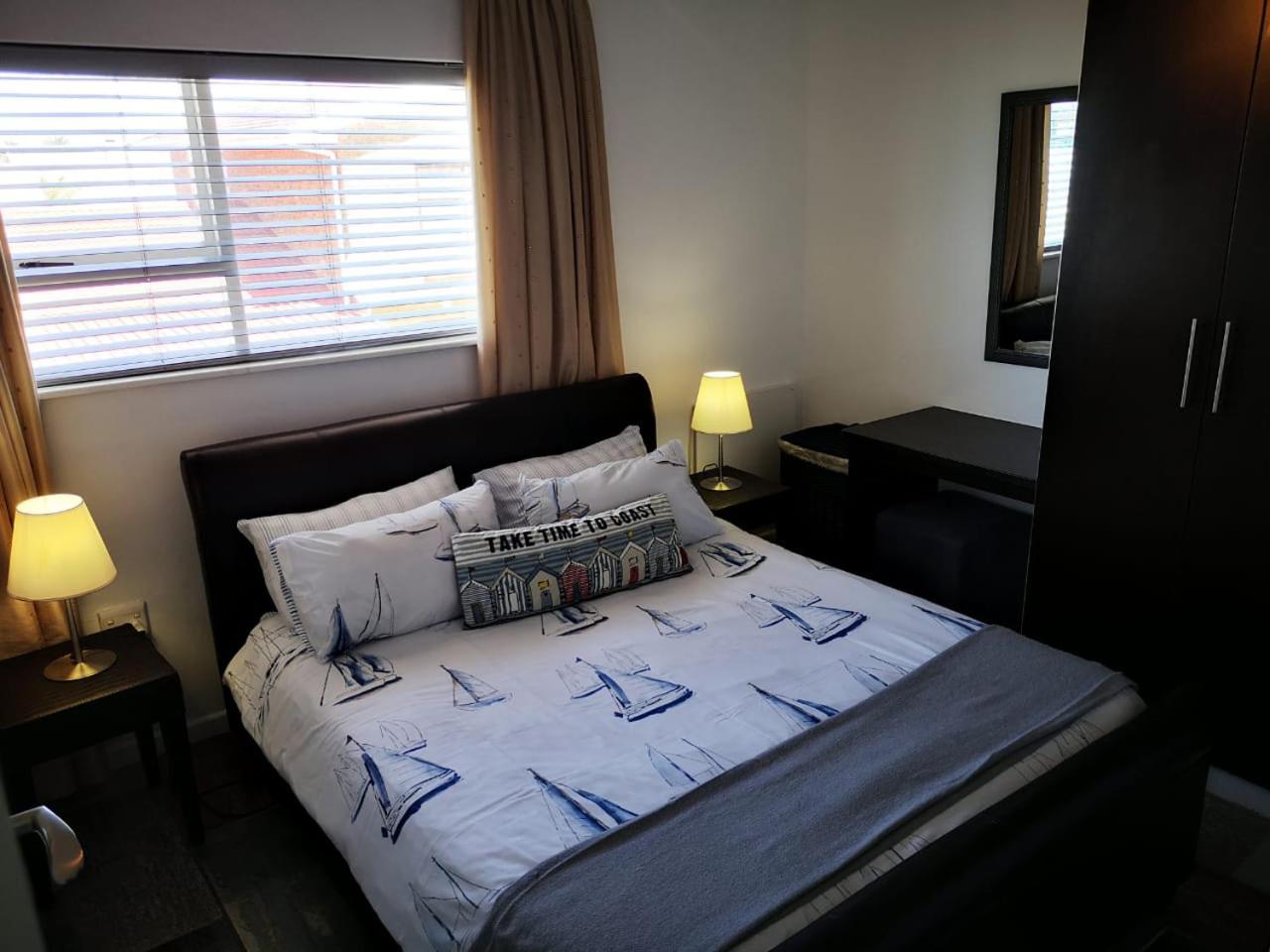 Apartment photo 1
