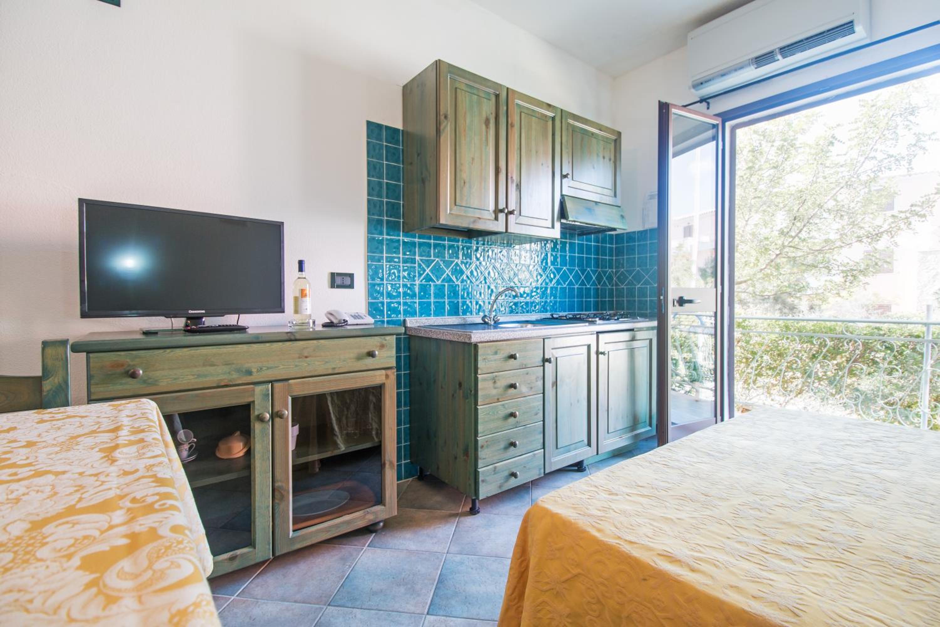 Studio Apartment photo 1