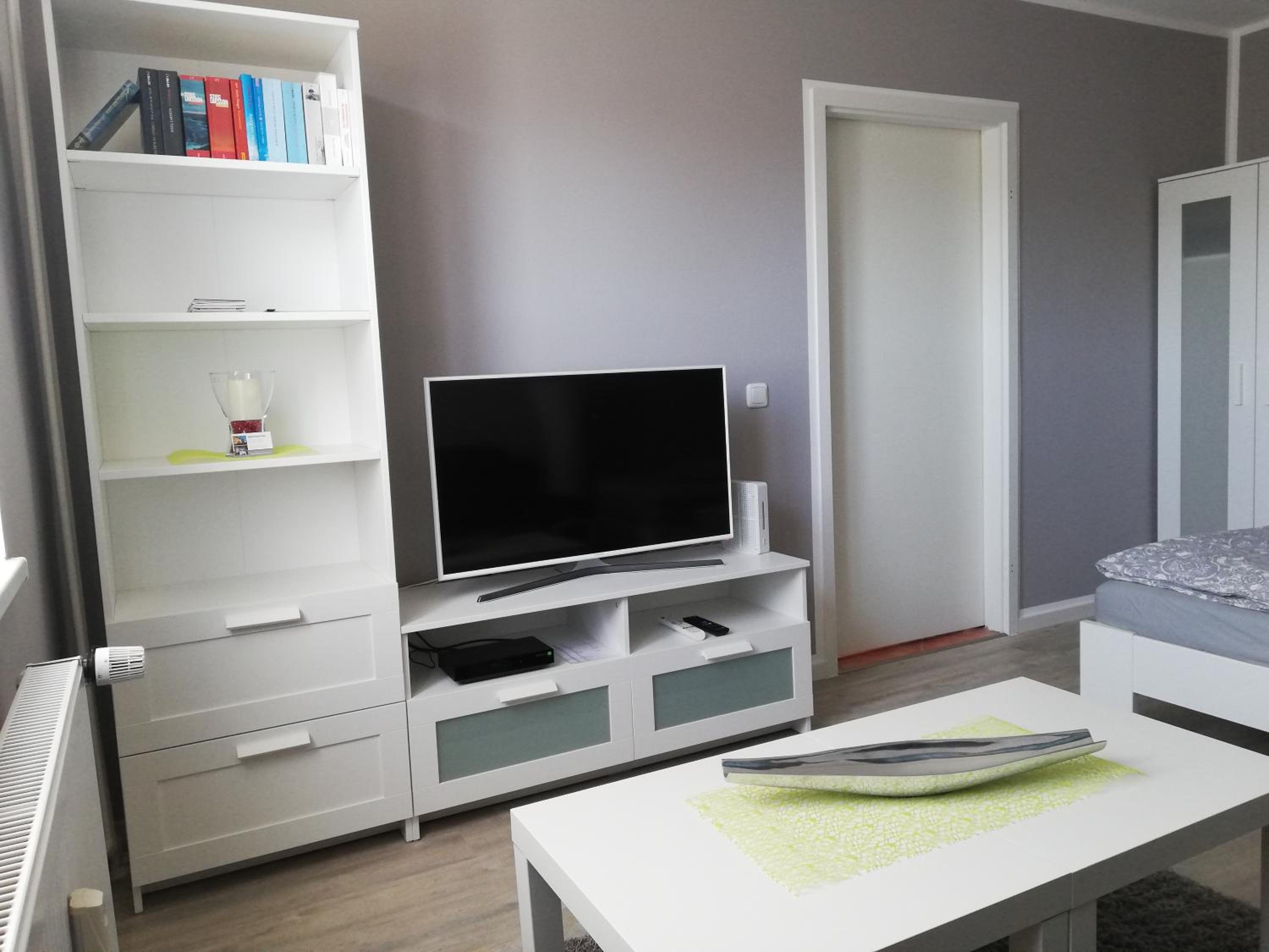 One-Bedroom Apartment photo 1