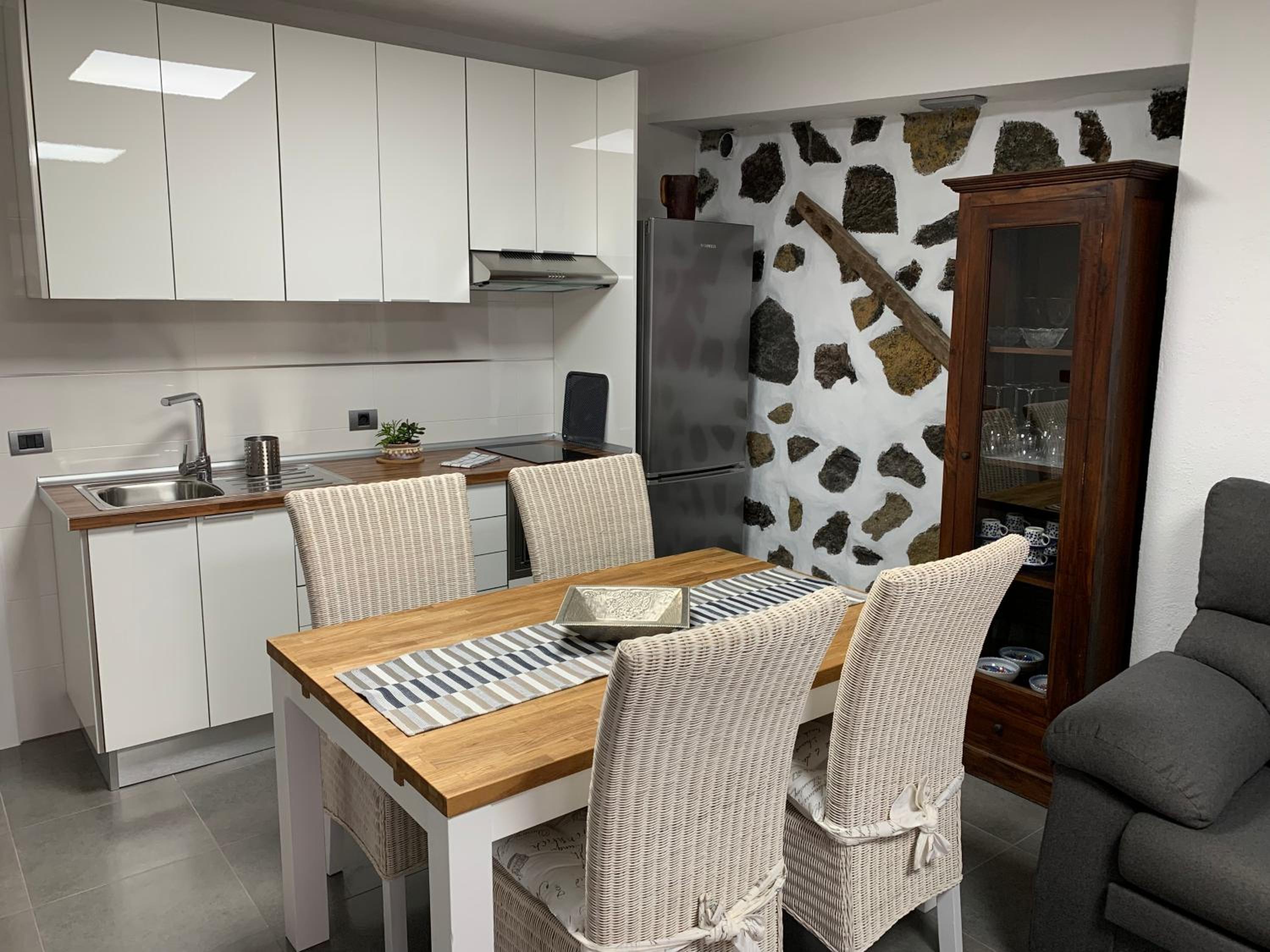 Superior Apartment photo 2