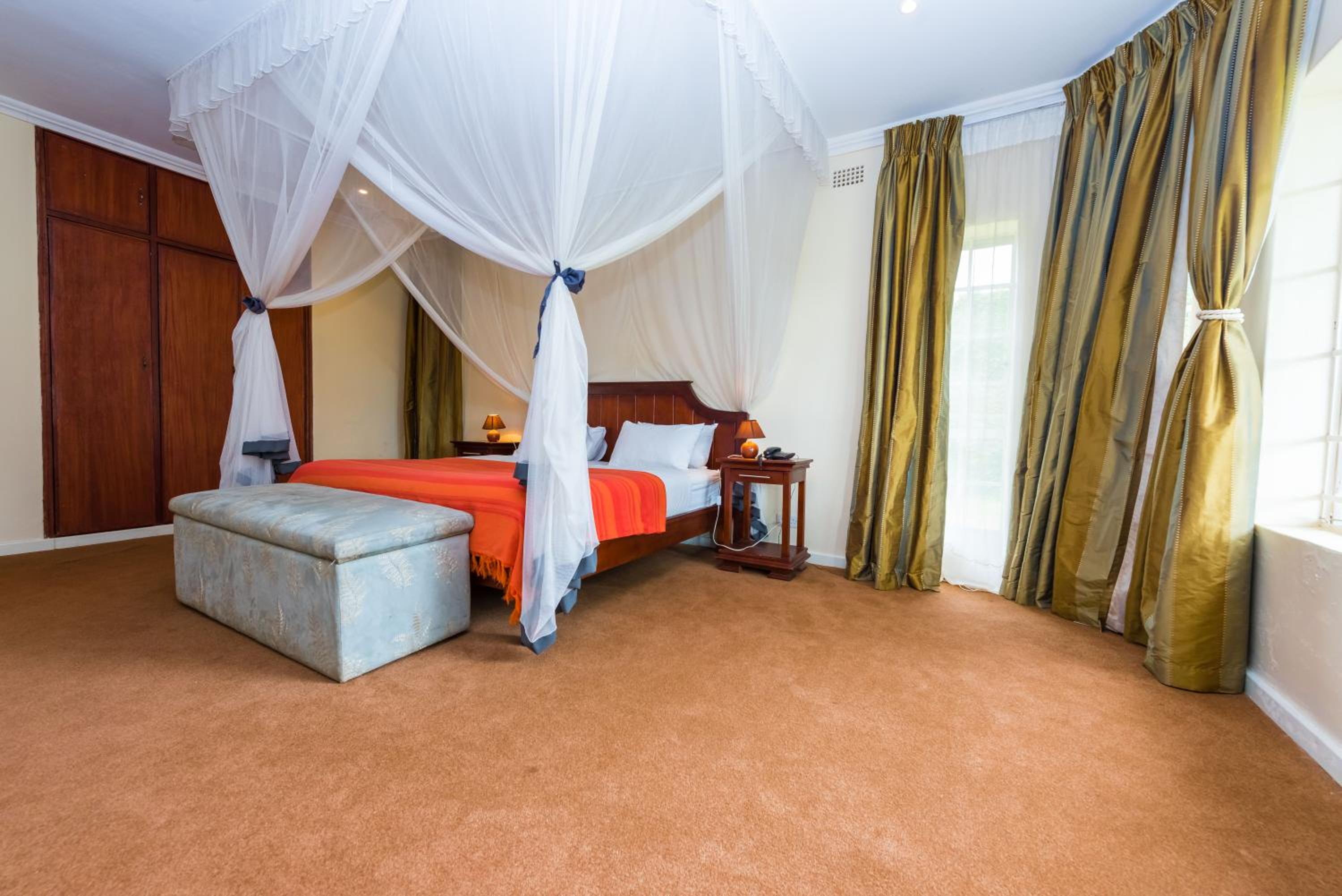 Executive Suite photo 3