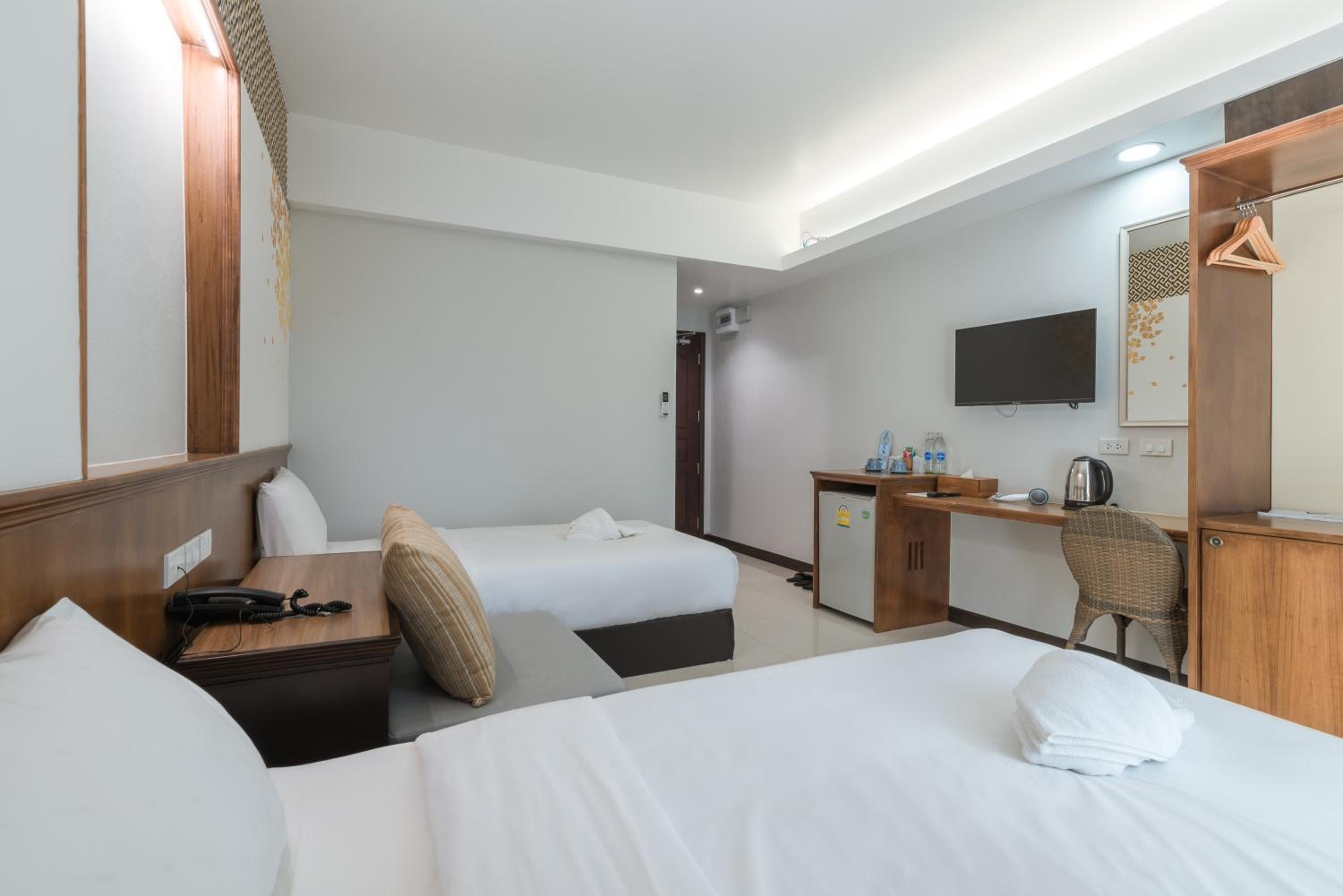 Superior Twin Room photo 2
