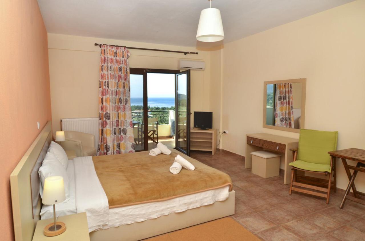 Studio with Sea View - Photo 1