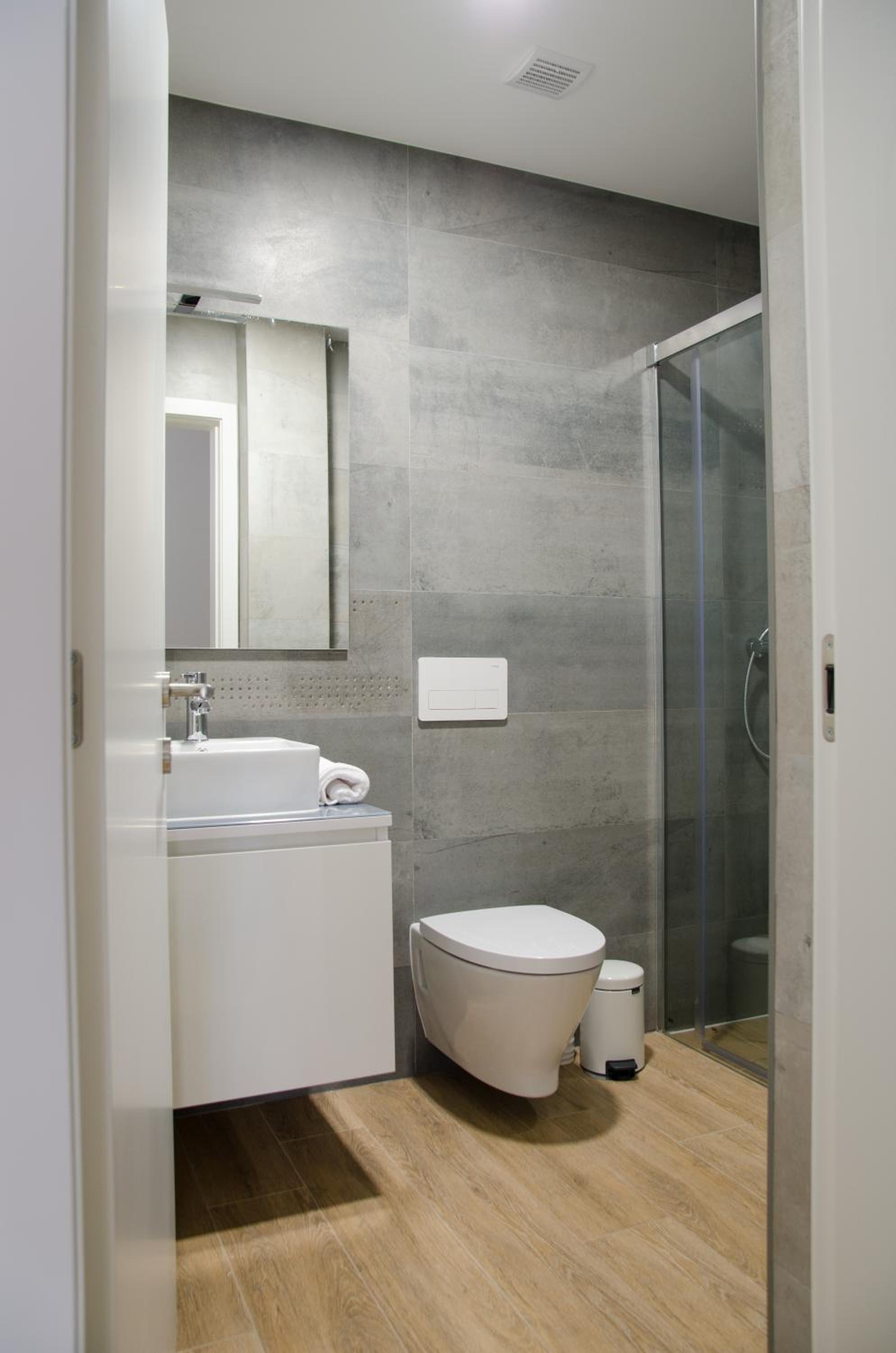 Two-Bedroom Apartment - Photo 5