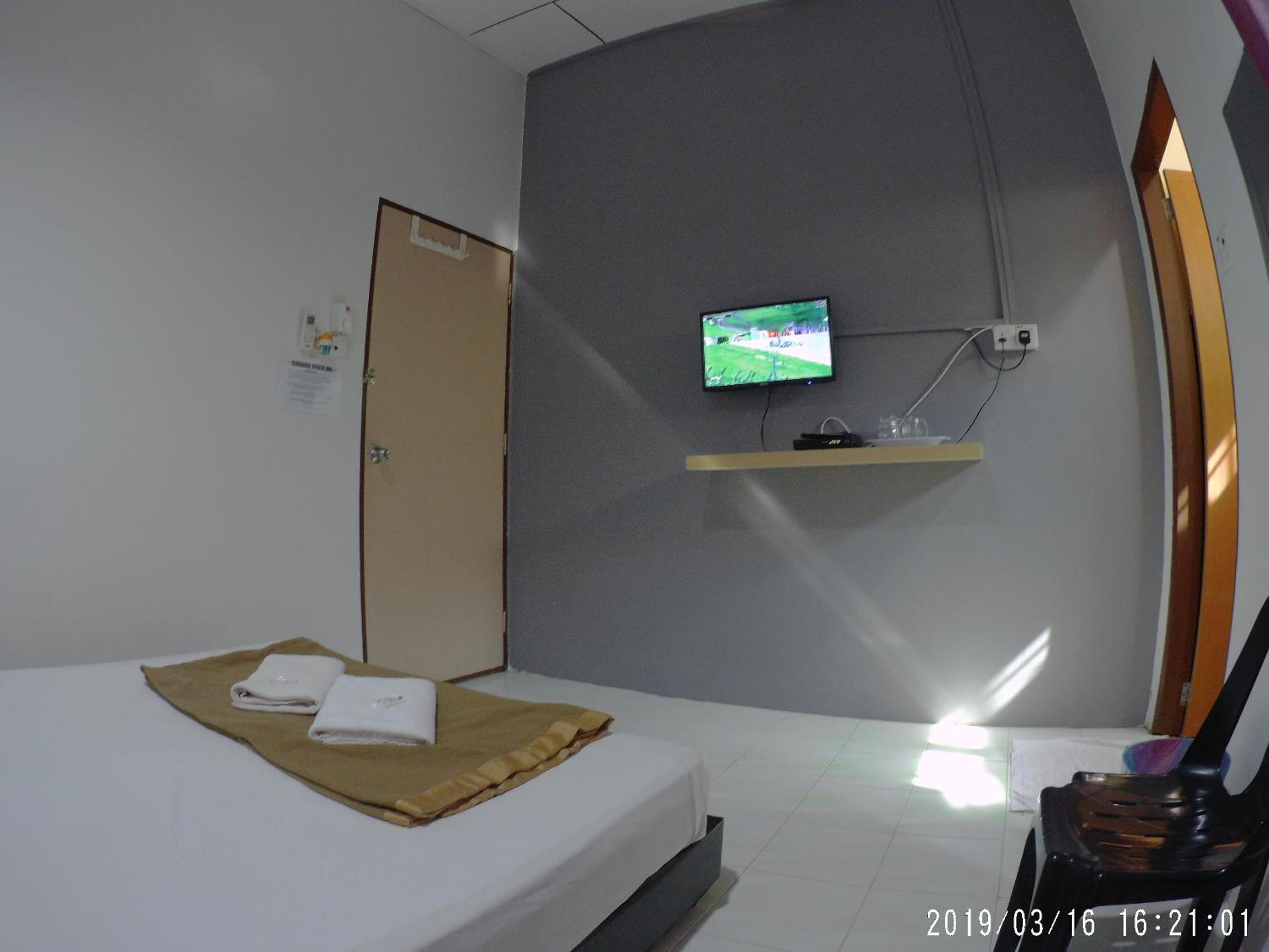 Budget Double Room - Photo 5