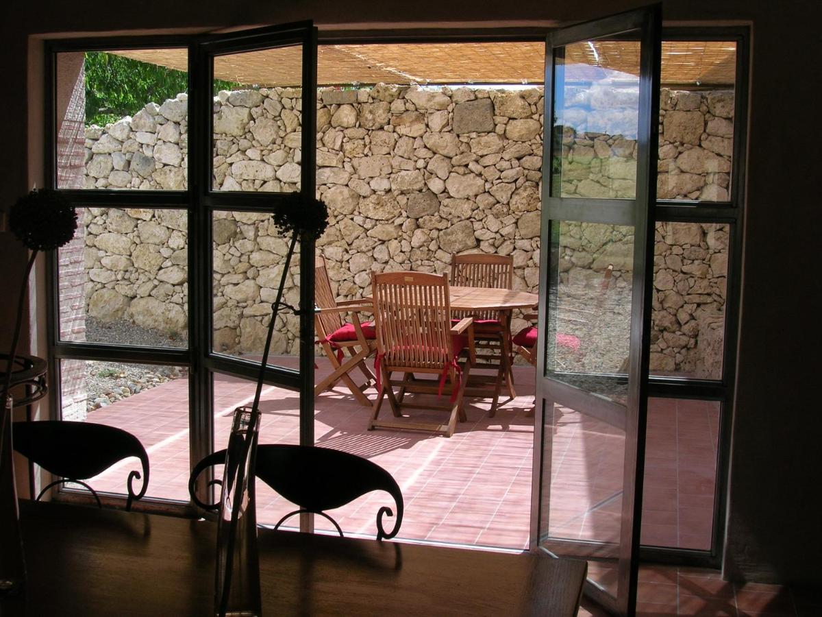One-Bedroom House - Photo 3