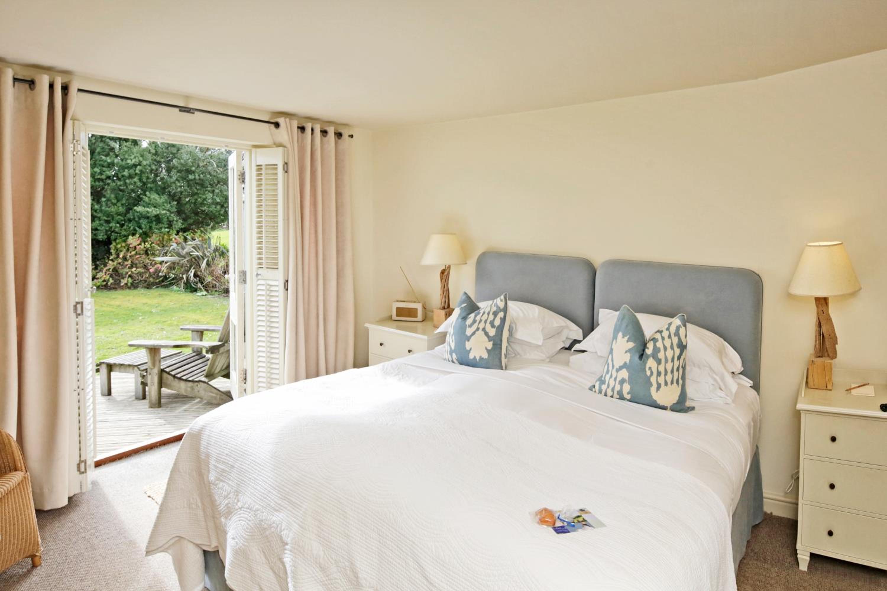 Superior Room with Private Deck photo 1