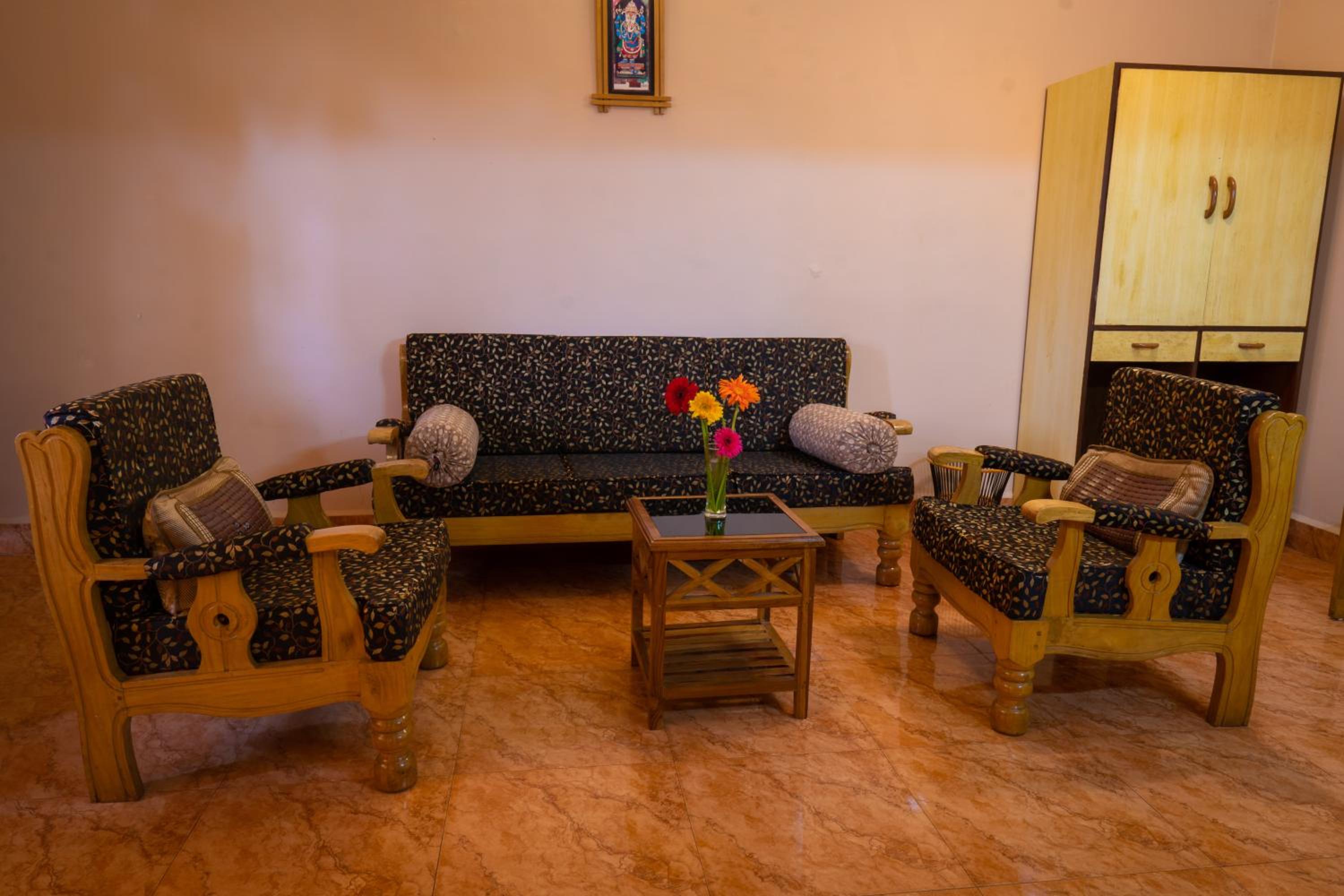 Deluxe Double Room with Balcony photo 3